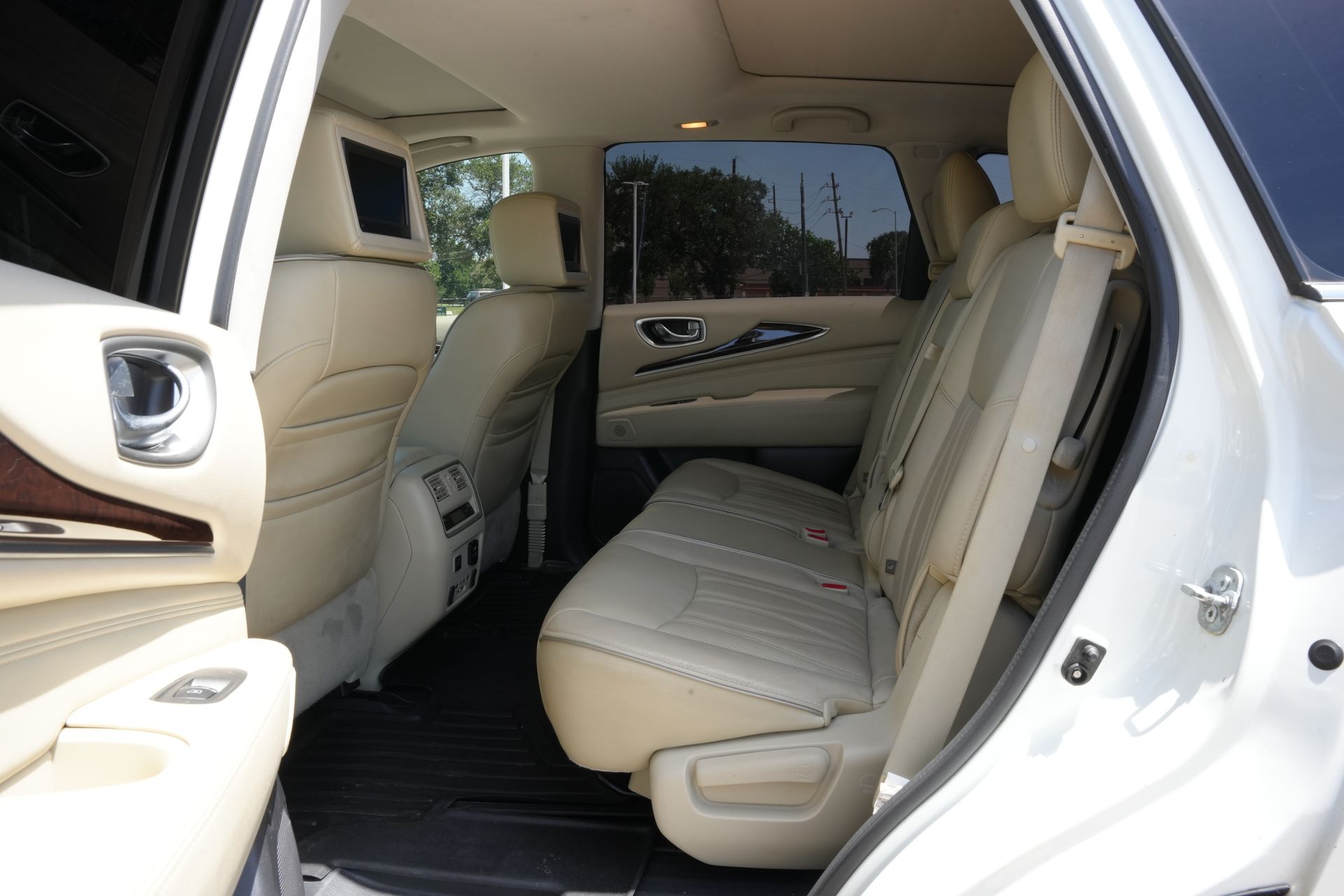 2016 INFINITI QX60 Base White at Emmons Autoplex