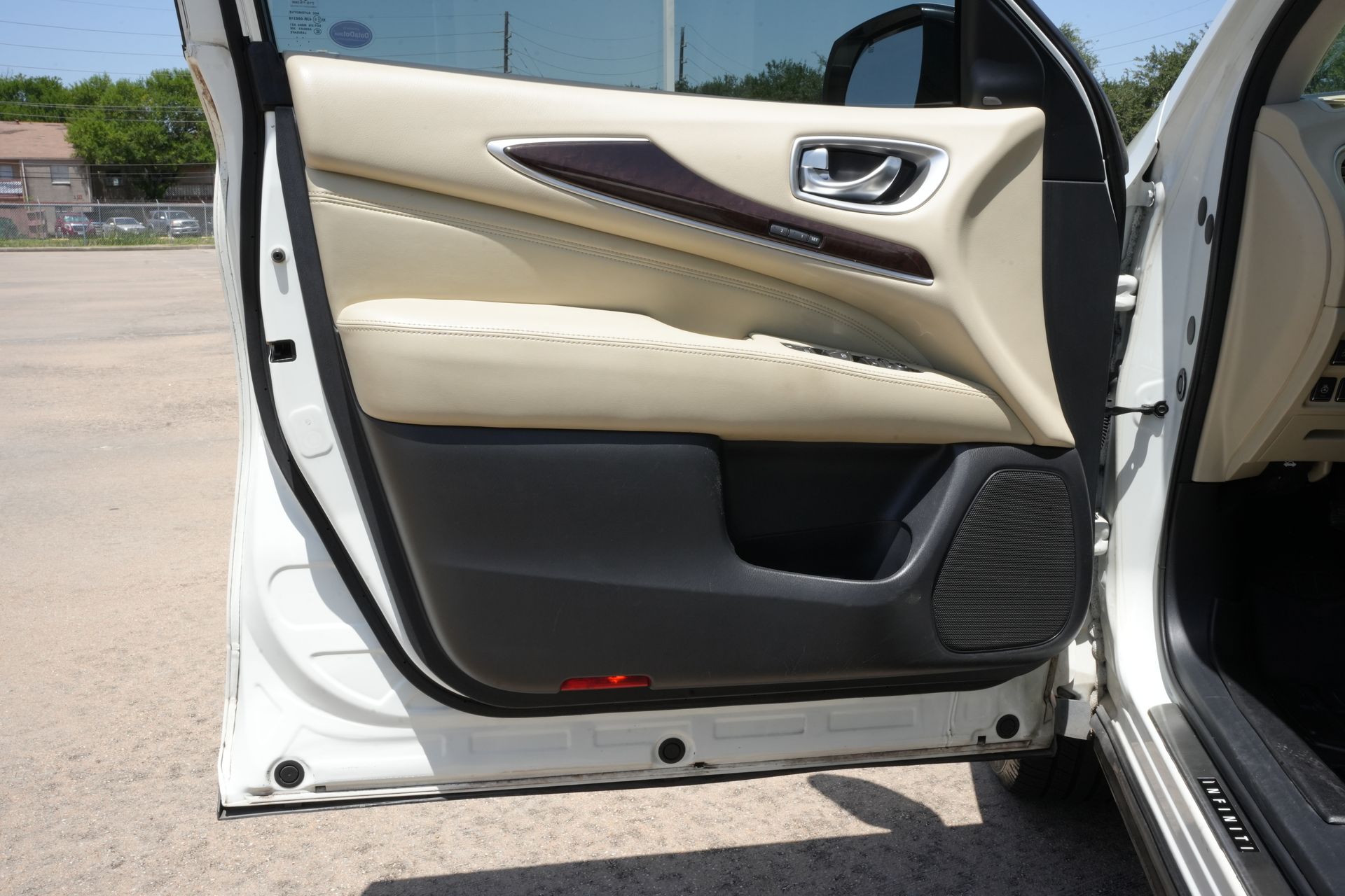 2016 INFINITI QX60 Base White at Emmons Autoplex