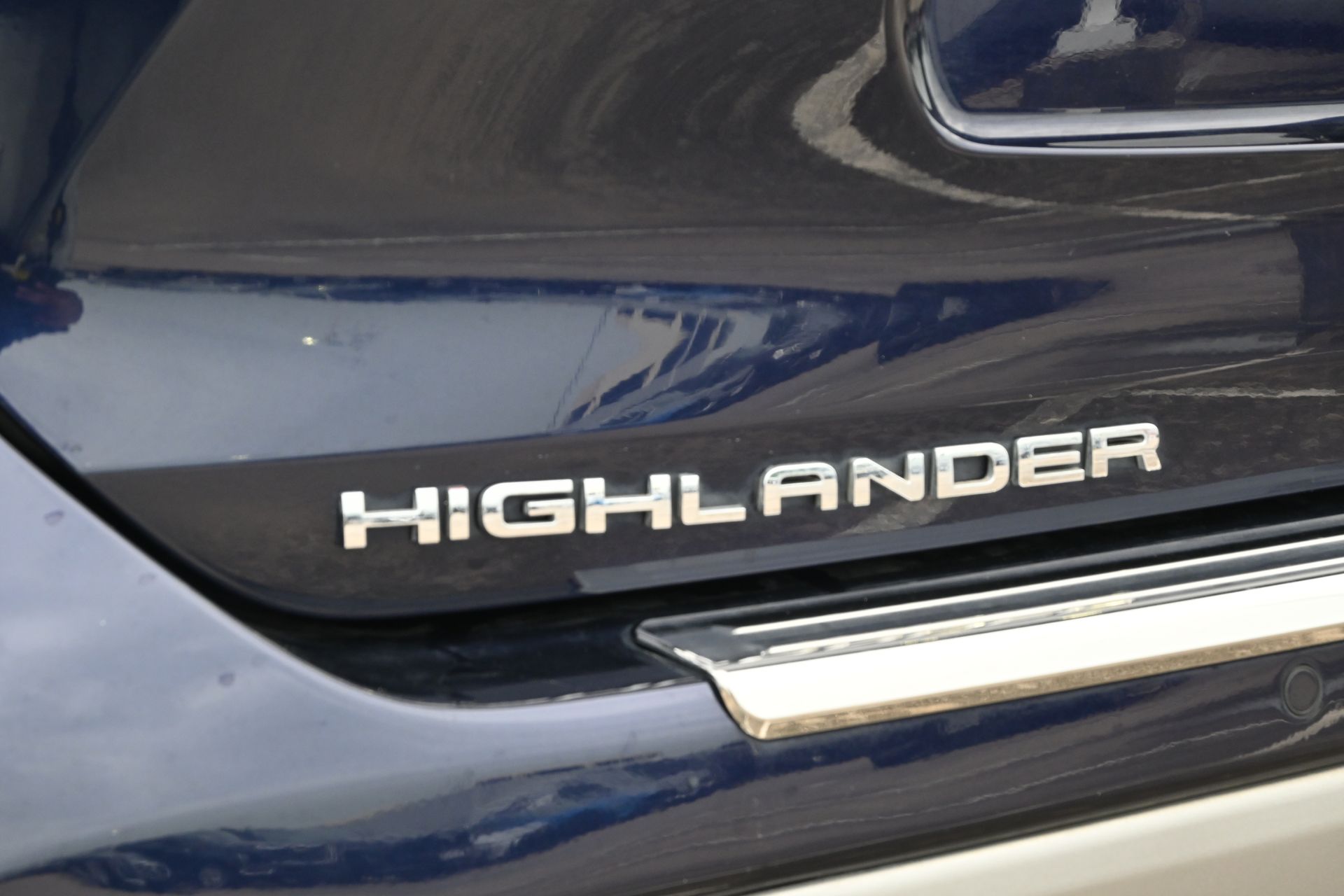 2022 Toyota Highlander Platinum  at Gullo Toyota