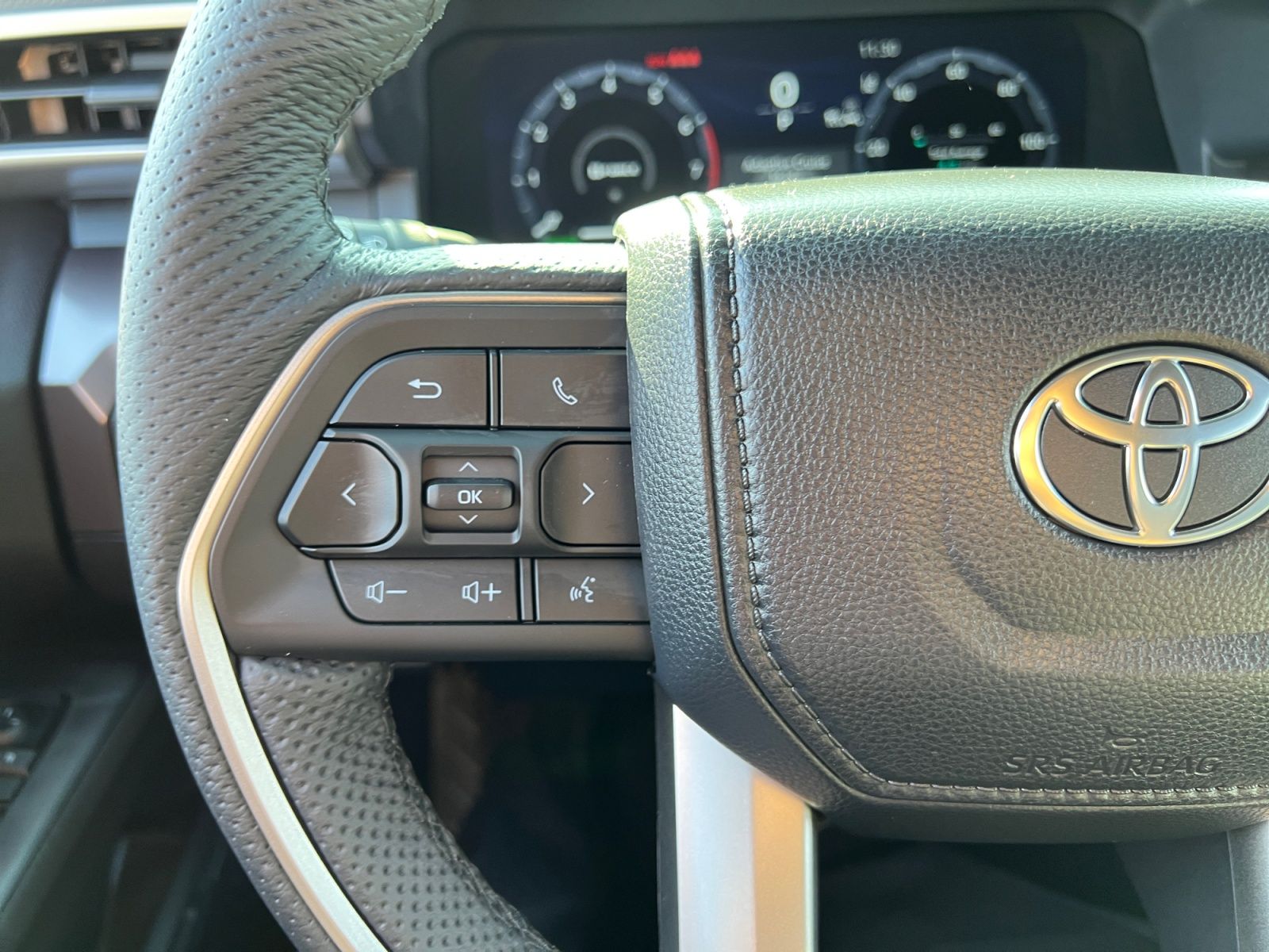 Used 2025 Toyota Tacoma Hybrid Truck