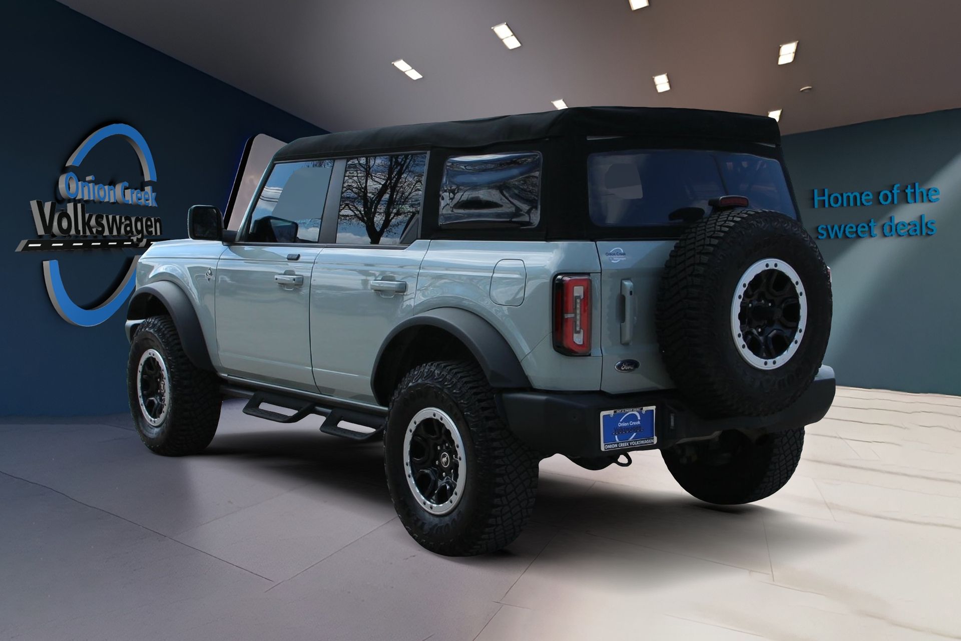 View vehicle photo 6