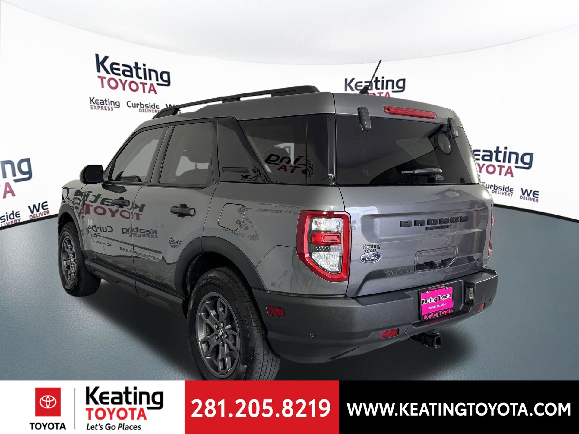 View vehicle photo 7