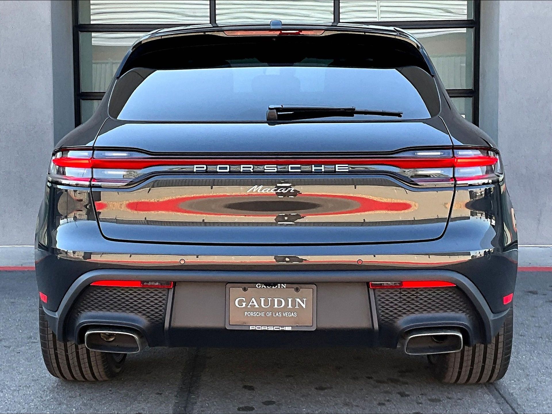 2025 Macan picture #5