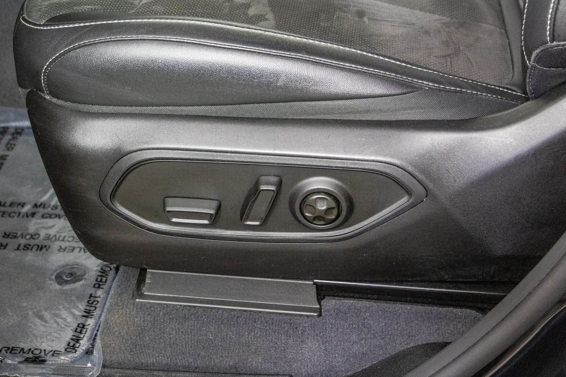 2023 JEEP GRAND CHEROKEE - Image 20