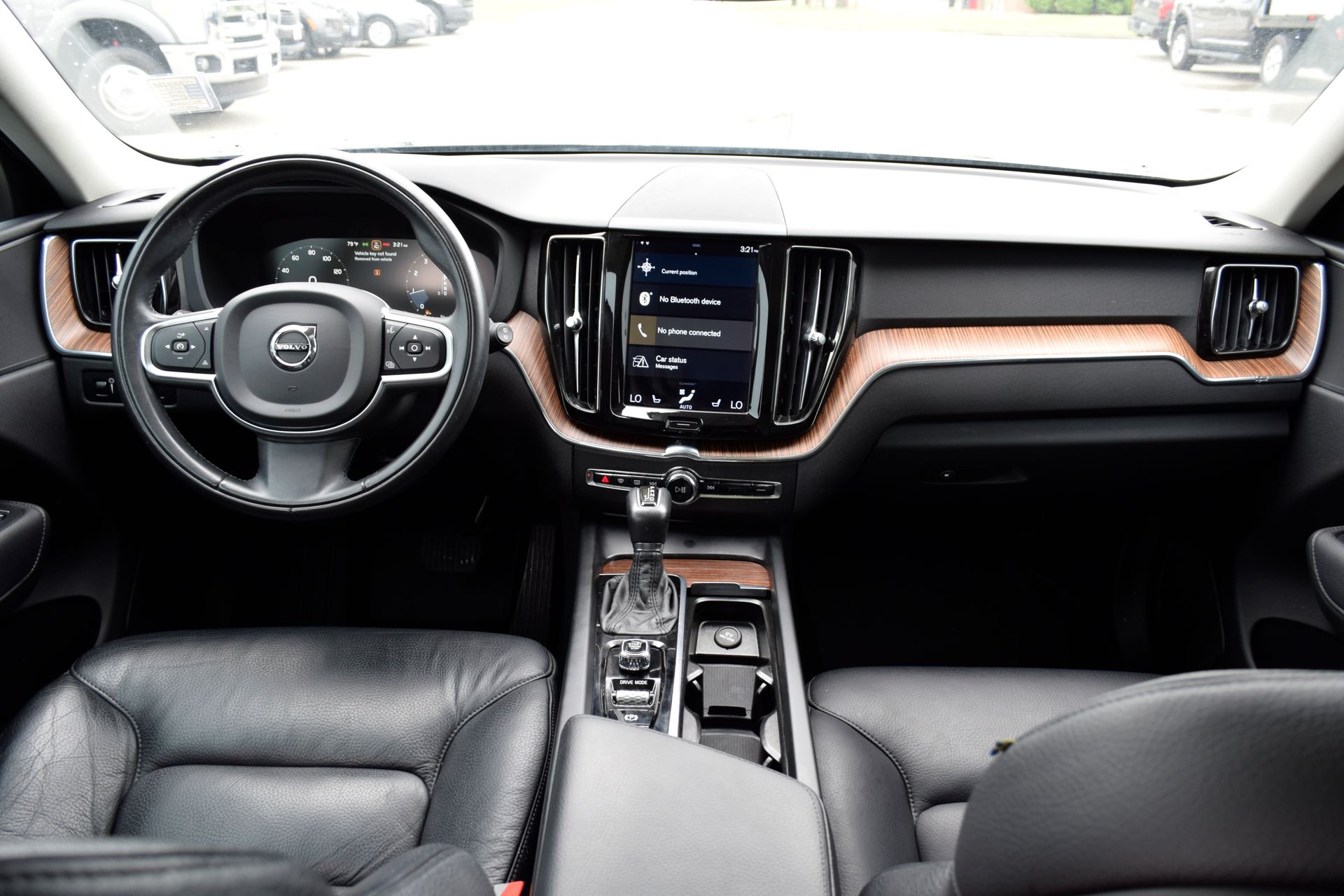 2021 Volvo XC60 T5 Momentum - 4