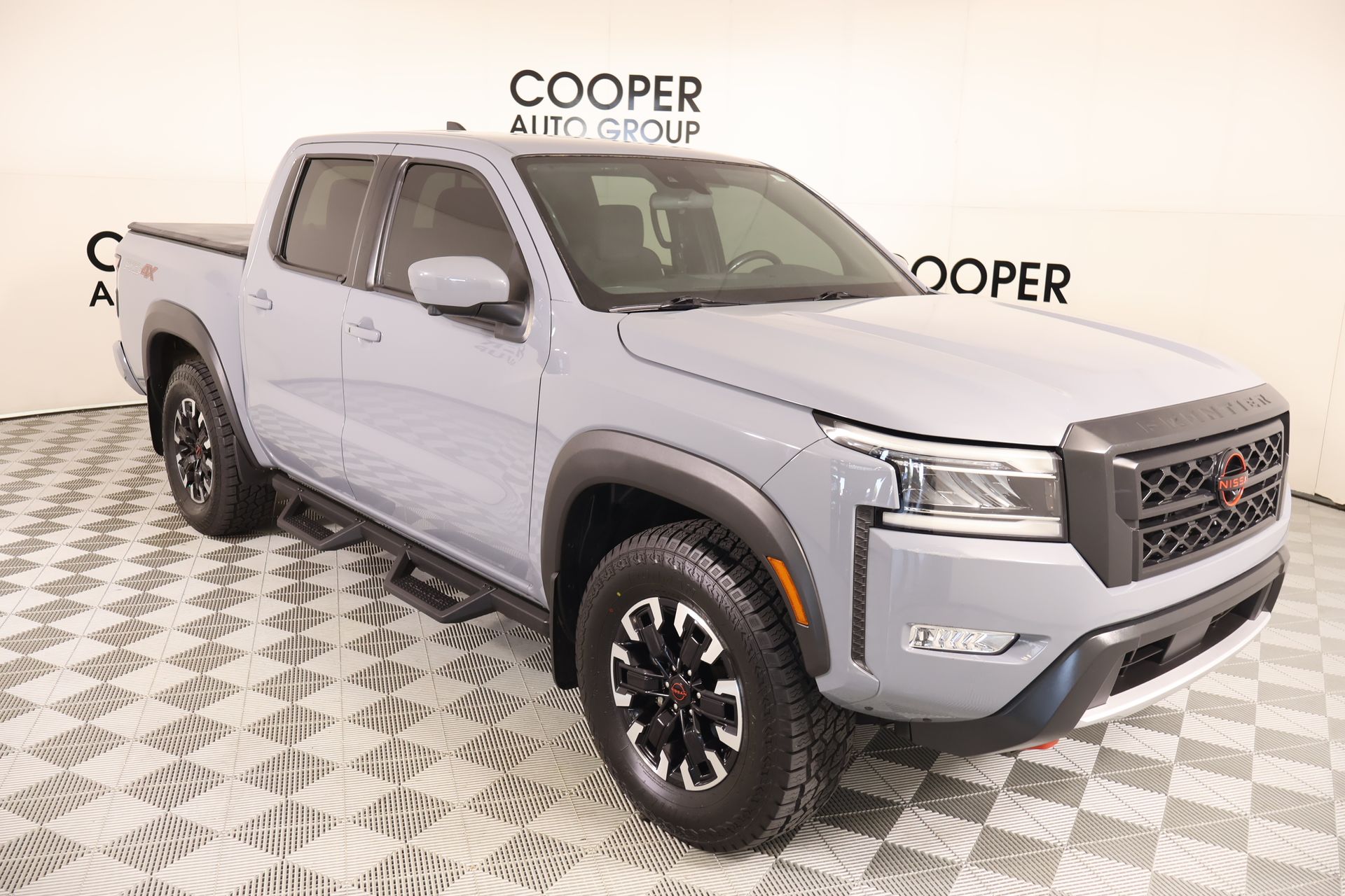 Boulder Gray Pearl 2023 Nissan Frontier Pickup Truck Four-Wheel Drive 9-Speed Automatic