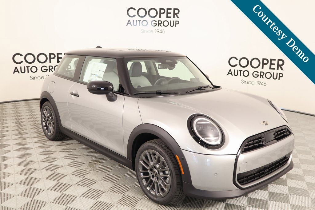 Melting Silver III Metallic 2025 MINI Cooper Hatchback 7-Speed Automatic