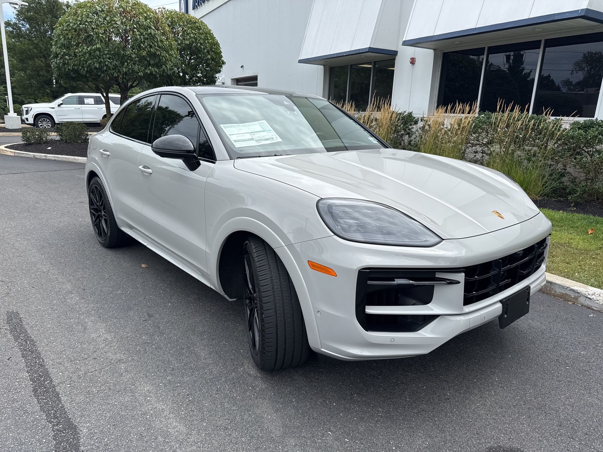 2024 Porsche Cayenne Coupe S