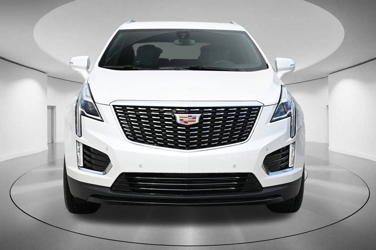 2024 Cadillac XT5 Luxury 8