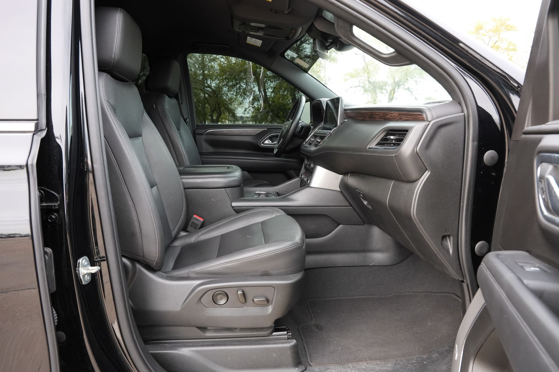 2023 Chevrolet Suburban LT Black at Bayway Cadillac of The Woodlands