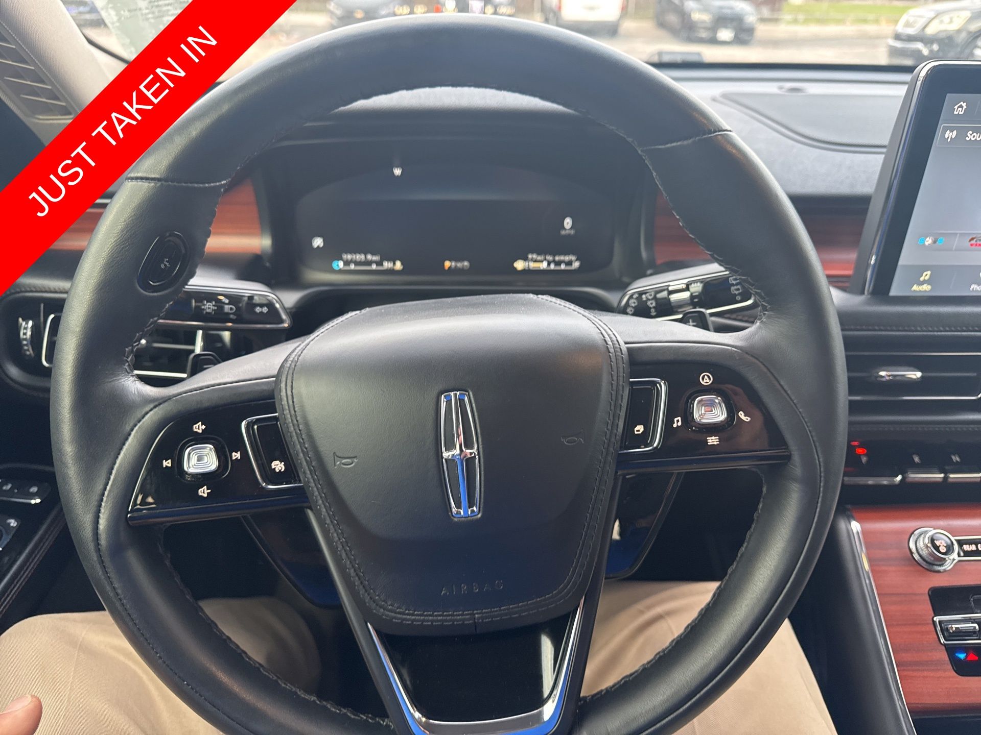 2023 Lincoln Aviator