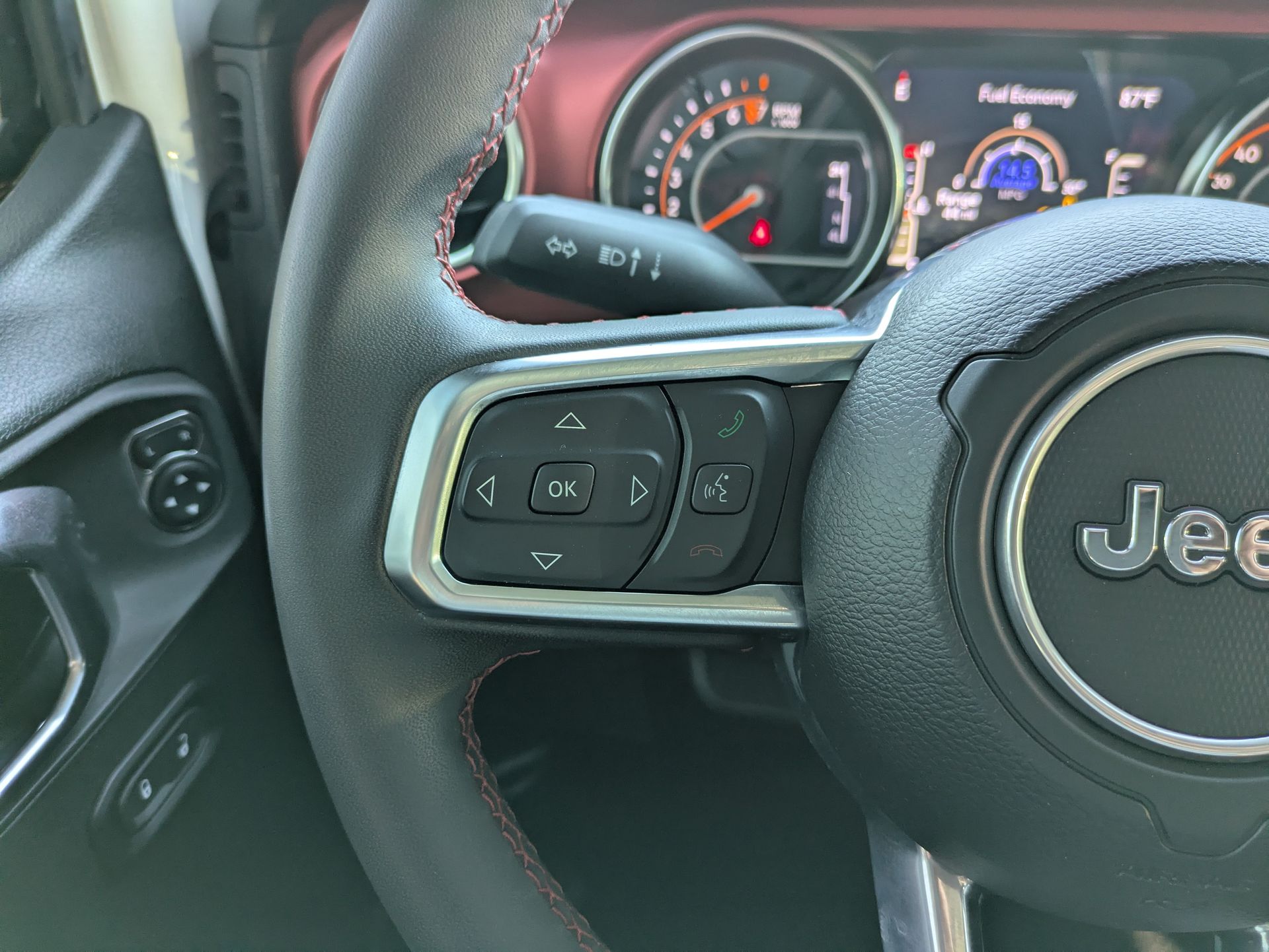 2023 Jeep Gladiator Rubicon White/off-white at Bob King Buick GMC