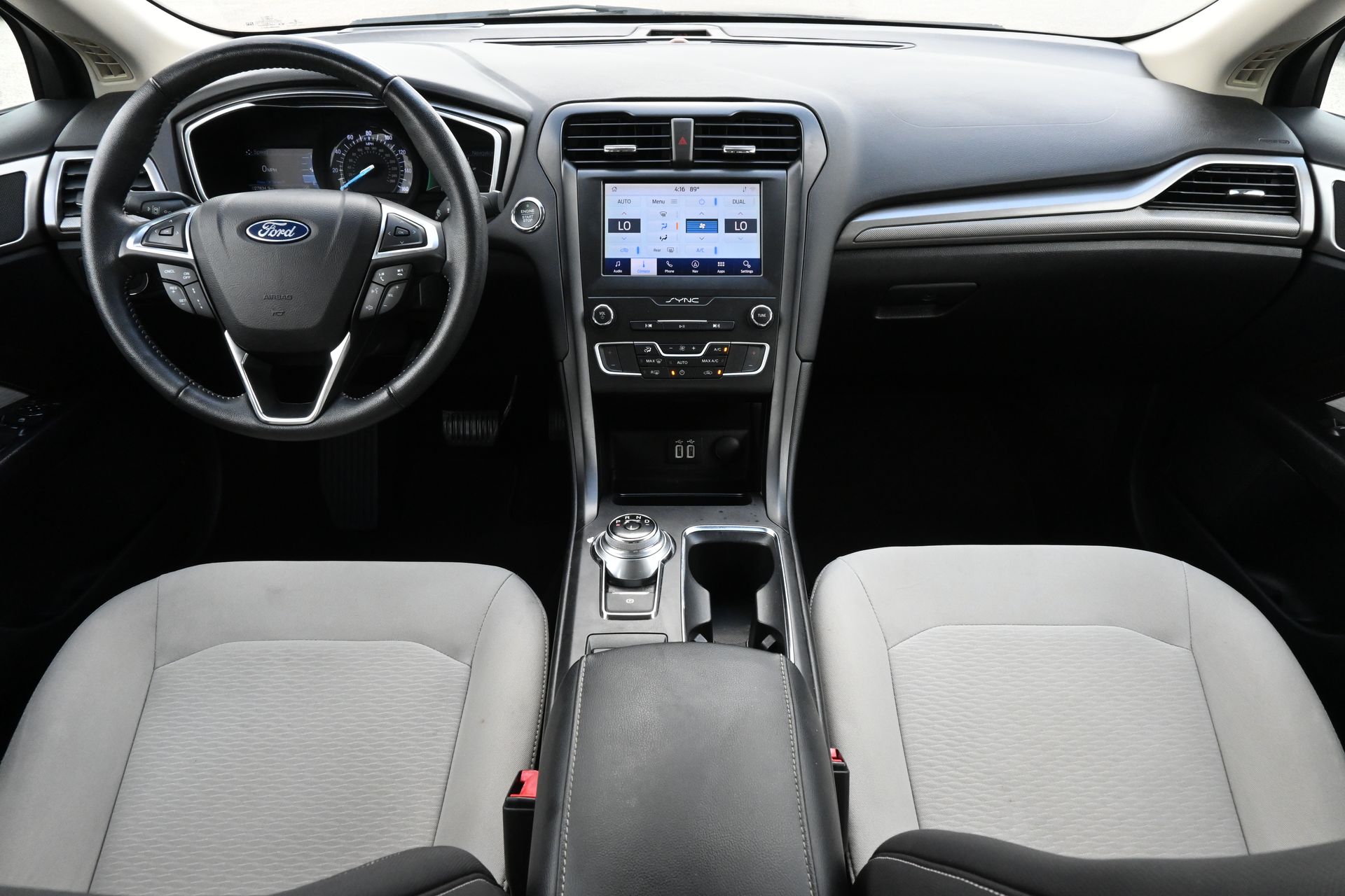 2020 Ford Fusion SE - 4