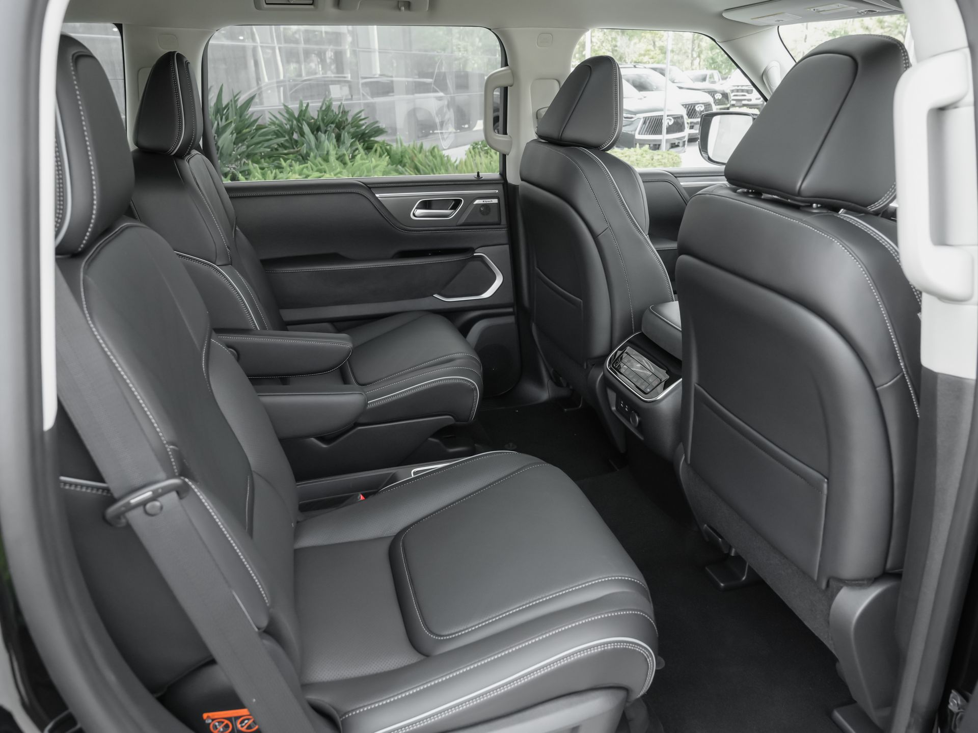 new 2026 INFINITI QX80 car, priced at $79,327