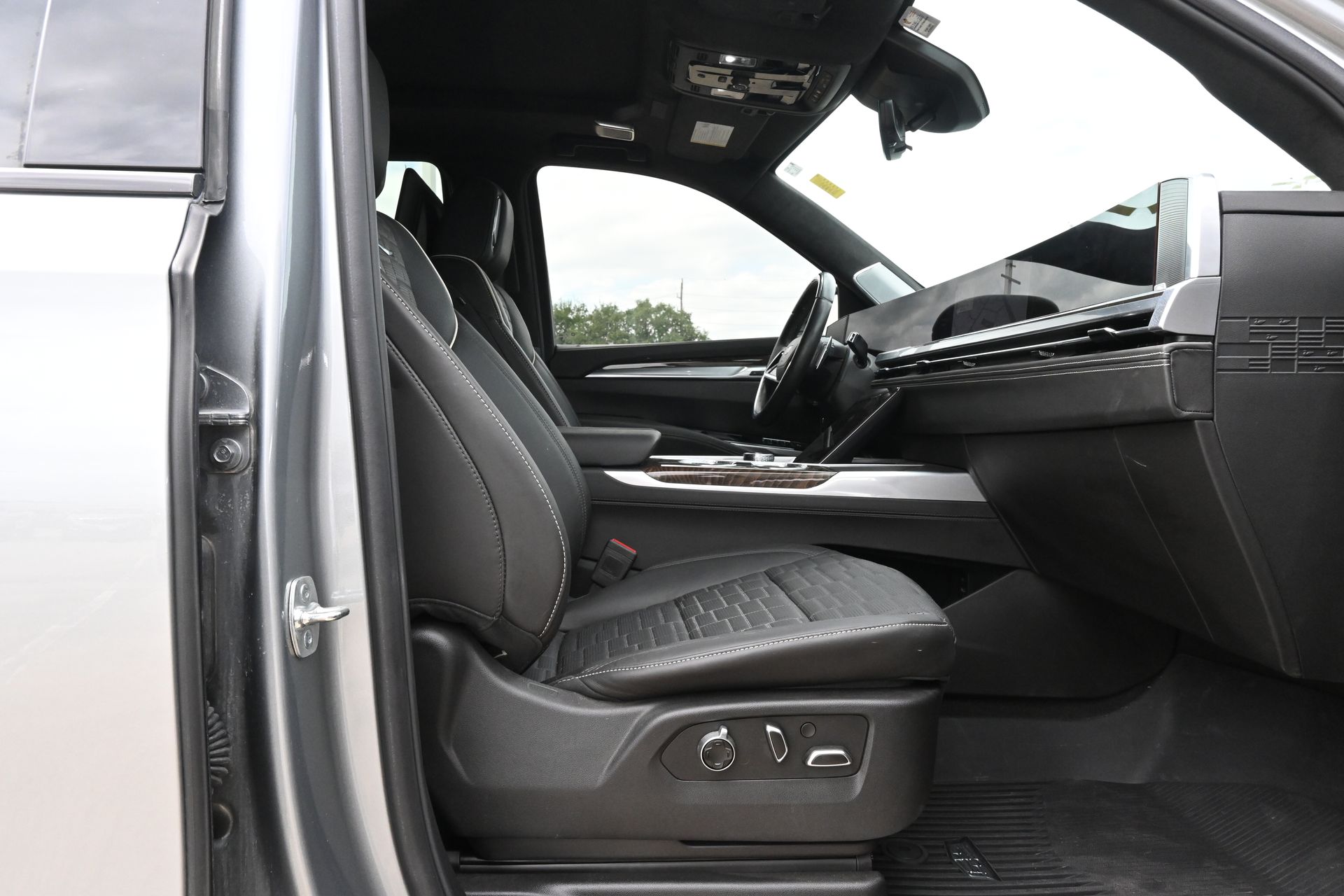2025 Cadillac Escalade Sport Platinum Silver at Bayway Cadillac of The Woodlands