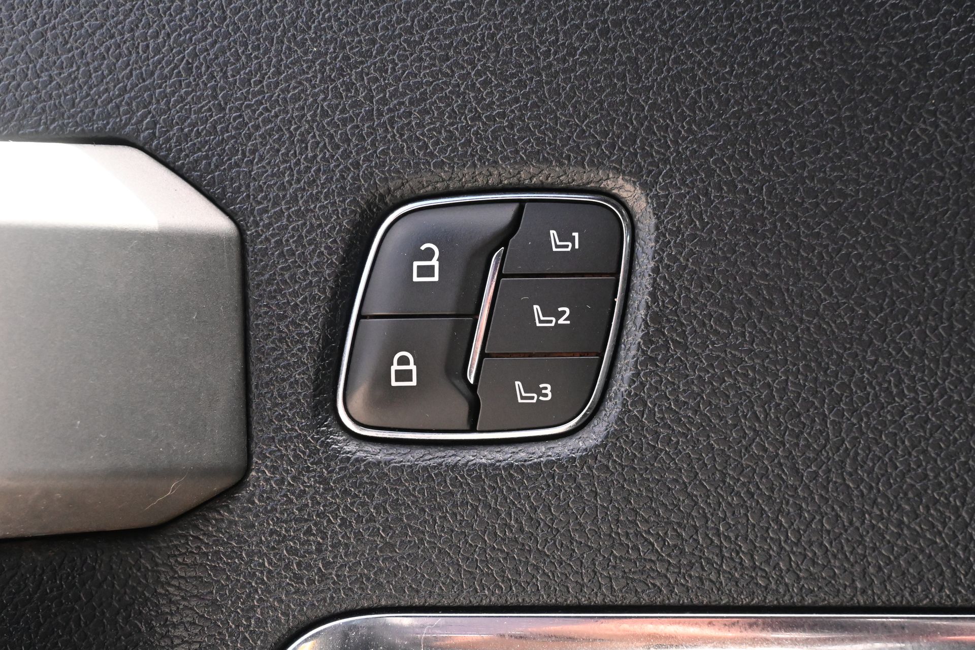 2022 Ford F-250SD Lariat Black at Cook Ford