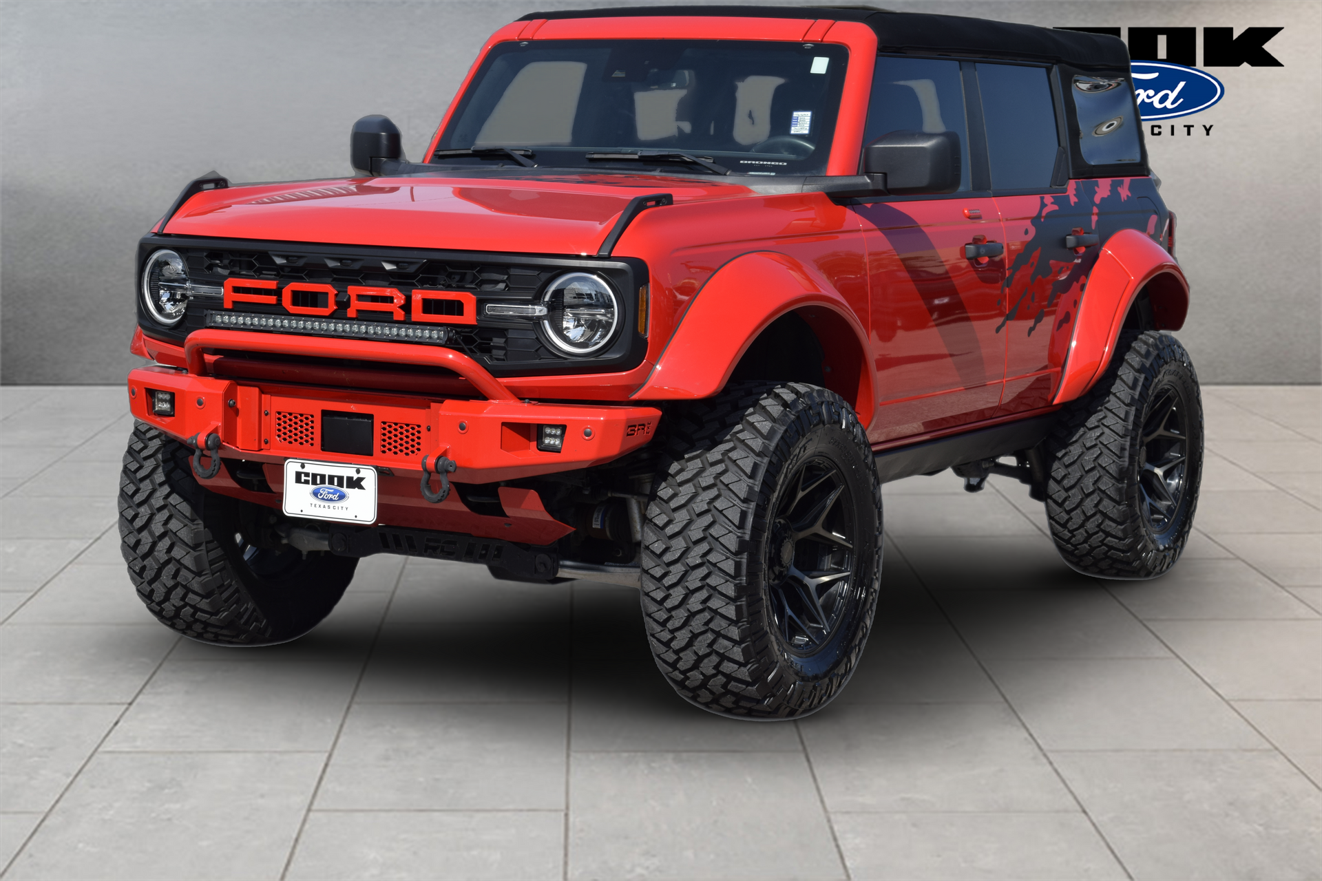 Race Red 2023 Ford Bronco SUV / Crossover Four-Wheel Drive Automatic