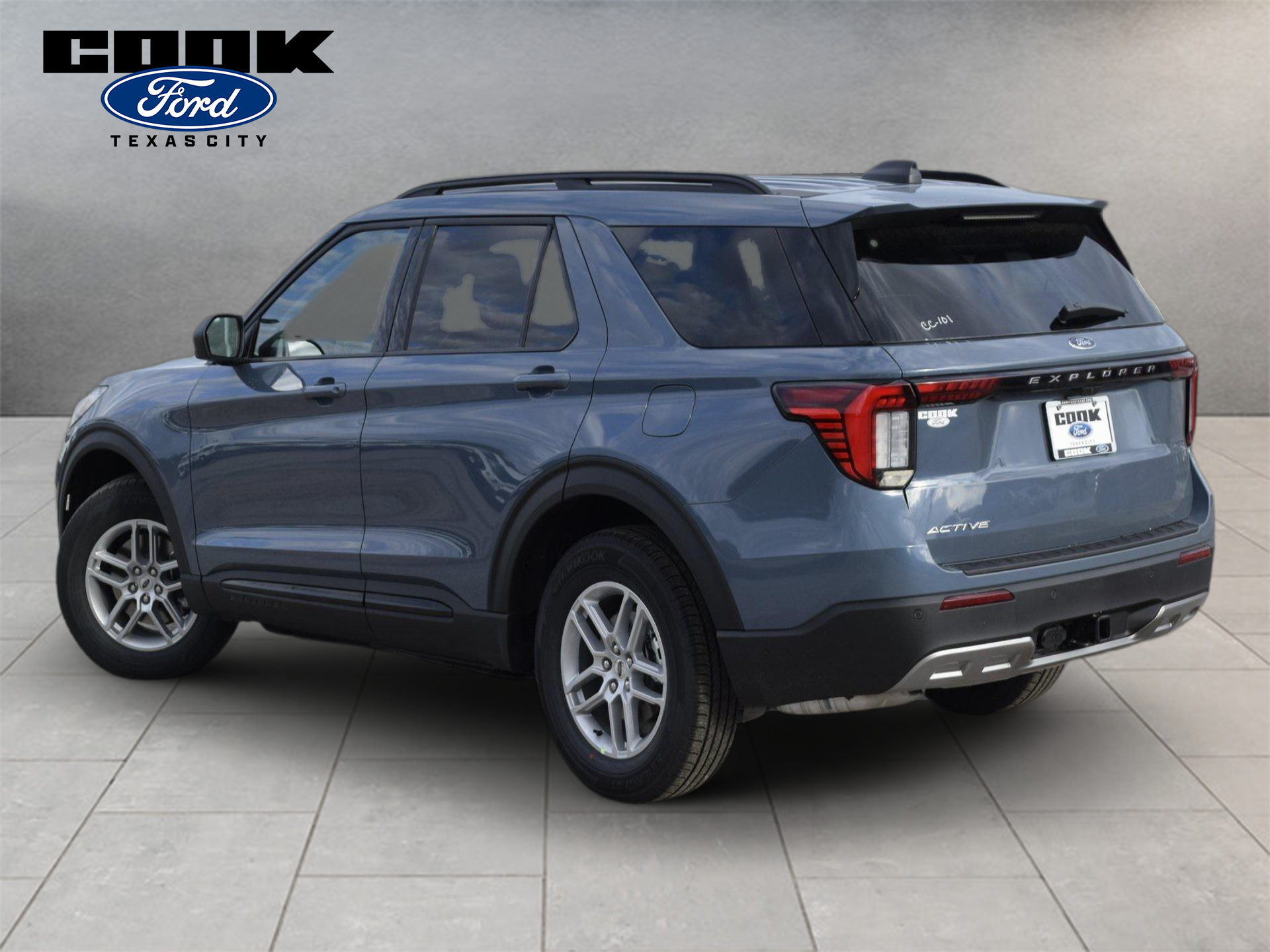 2026 Ford Explorer Active - 3