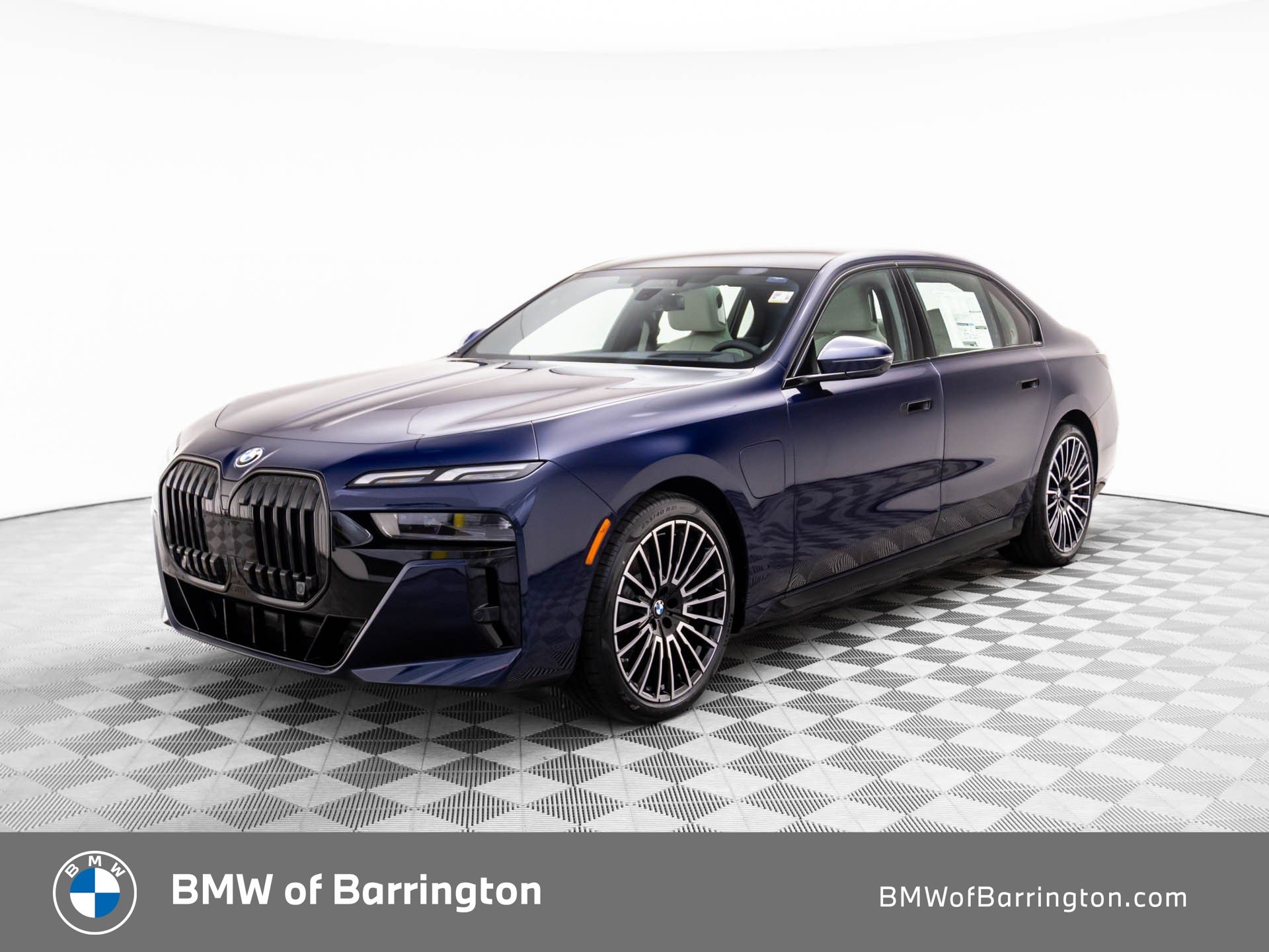 Tanzanite Blue II Metallic 2026 BMW 7 Series Sedan All-Wheel Drive 8-Speed Automatic