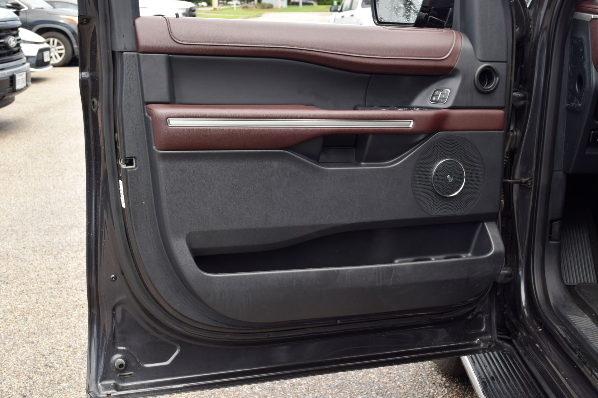 2023 Ford Expedition Limited Gray at Texan Dodge Chrysler Jeep Ram
