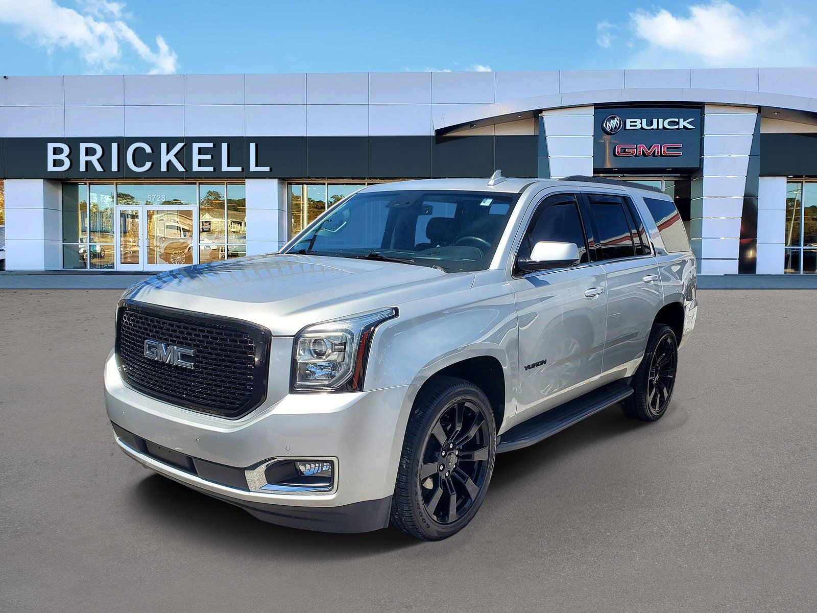 Quicksilver Metallic 2018 GMC Yukon SUV / Crossover Four-Wheel Drive 6-Speed Automatic Overdrive