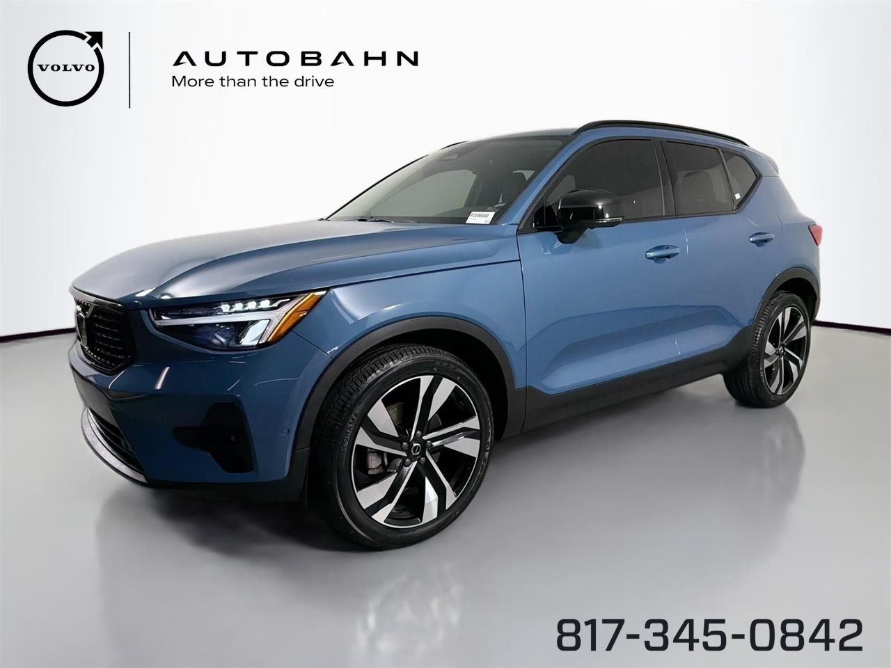 Fjord Blue Metallic 2023 Volvo XC40 B4 Plus Dark Theme FWD SUV / Crossover Front-Wheel Drive Automatic