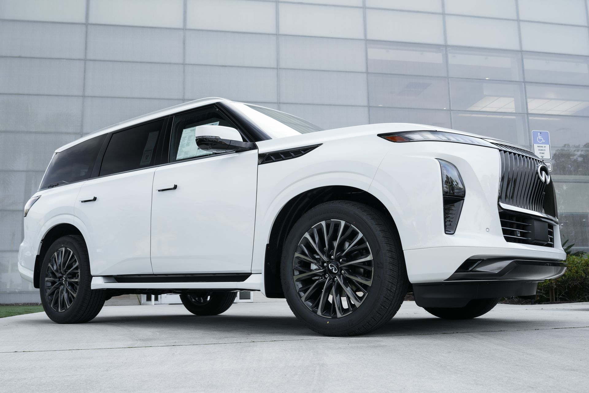 2026 INFINITI QX80 AUTOGRAPH