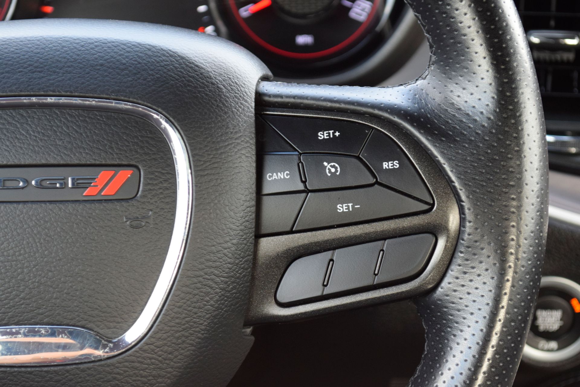 2022 Dodge Challenger SXT - 7