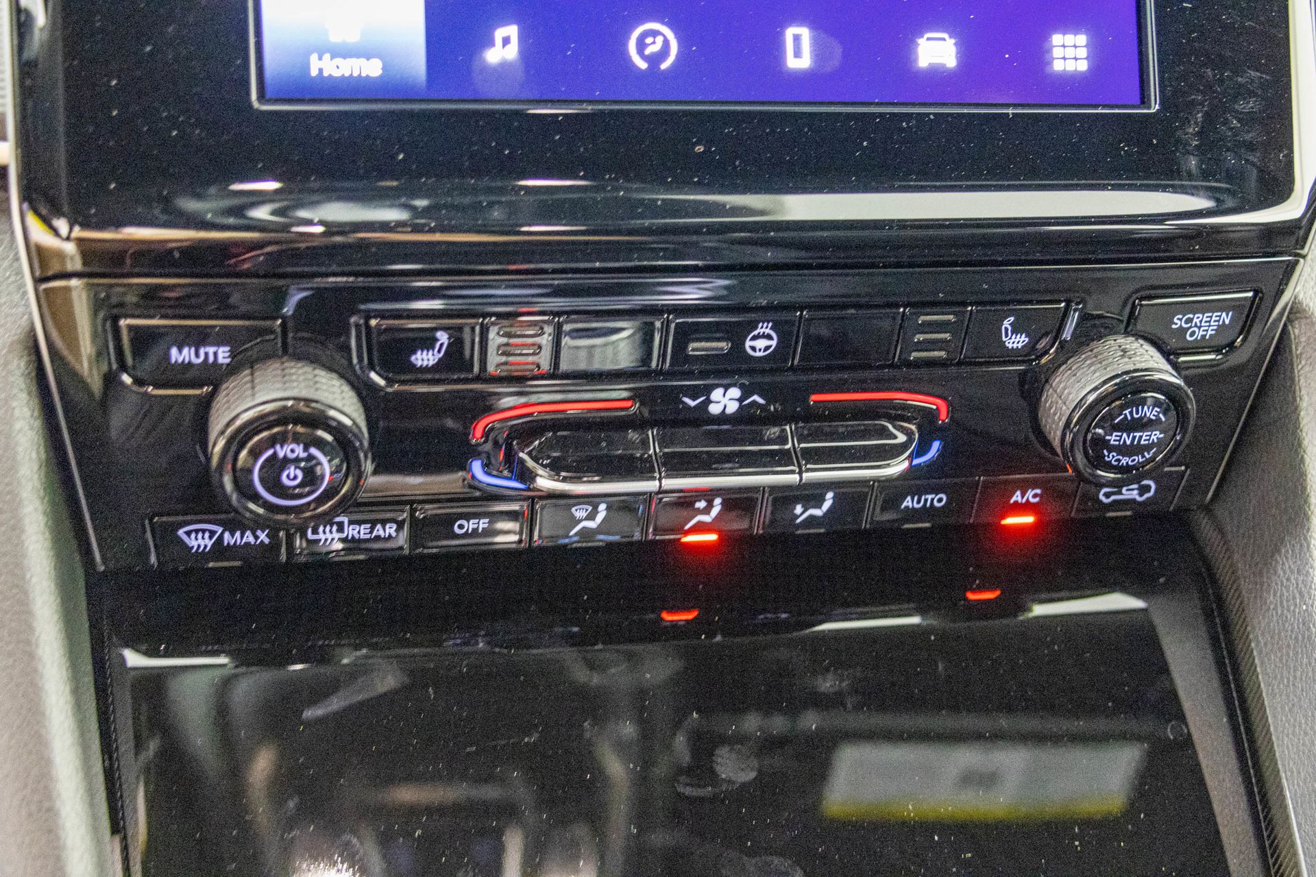 2025 JEEP GRAND CHEROKEE - Image 28