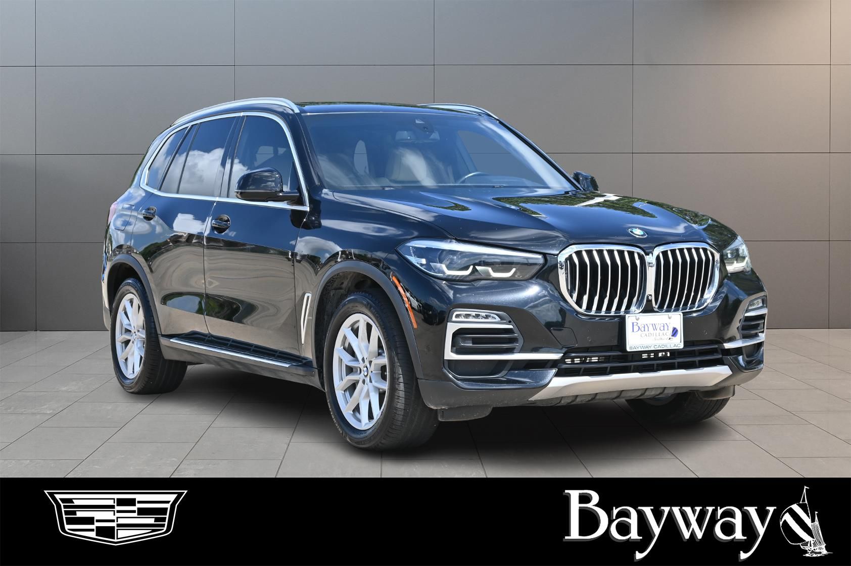 2020 BMW X5 sDrive40i Black at Ultimate Motorsports