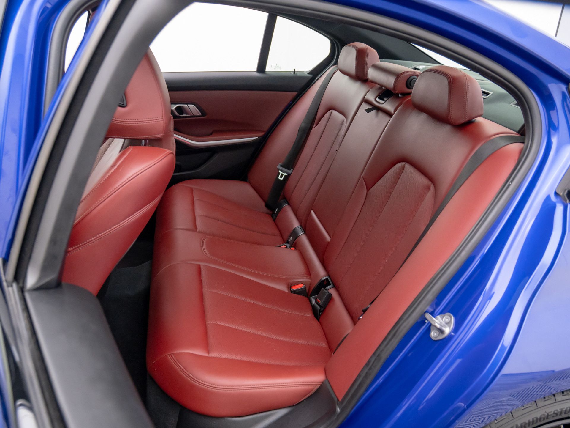 2023 BMW 3-Series 330i xDrive photo