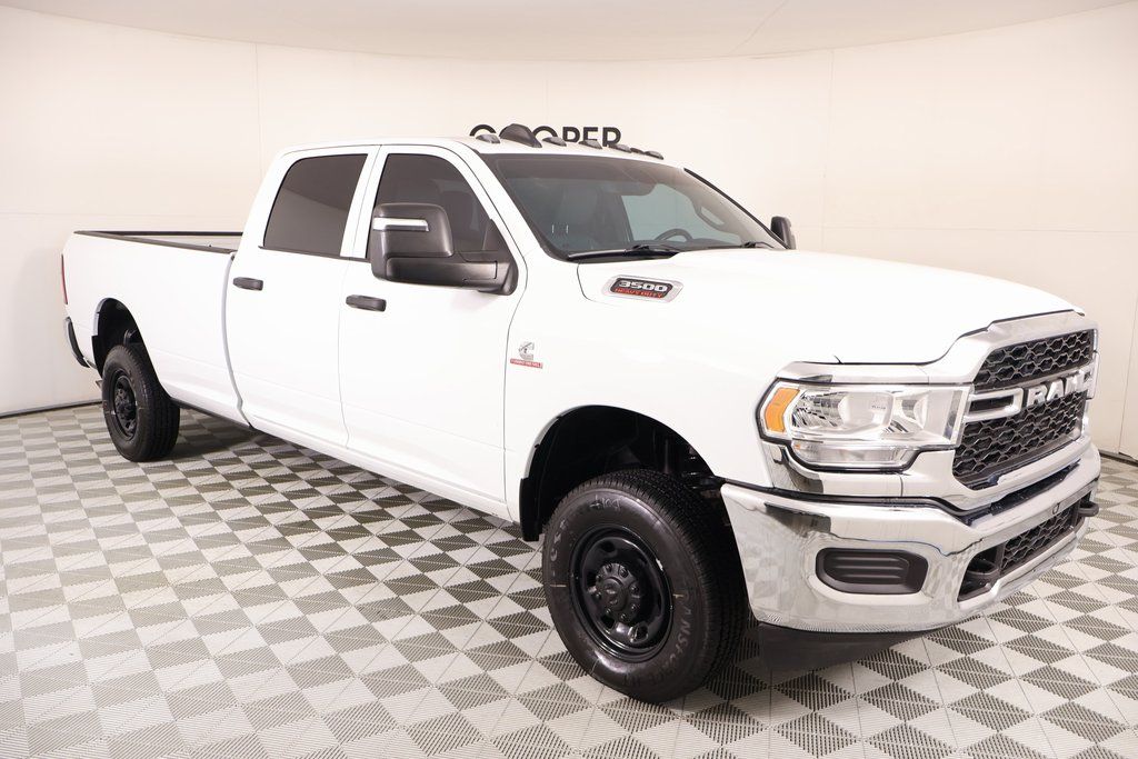 2024 RAM 3500 Tradesman Crew Cab LB 4WD