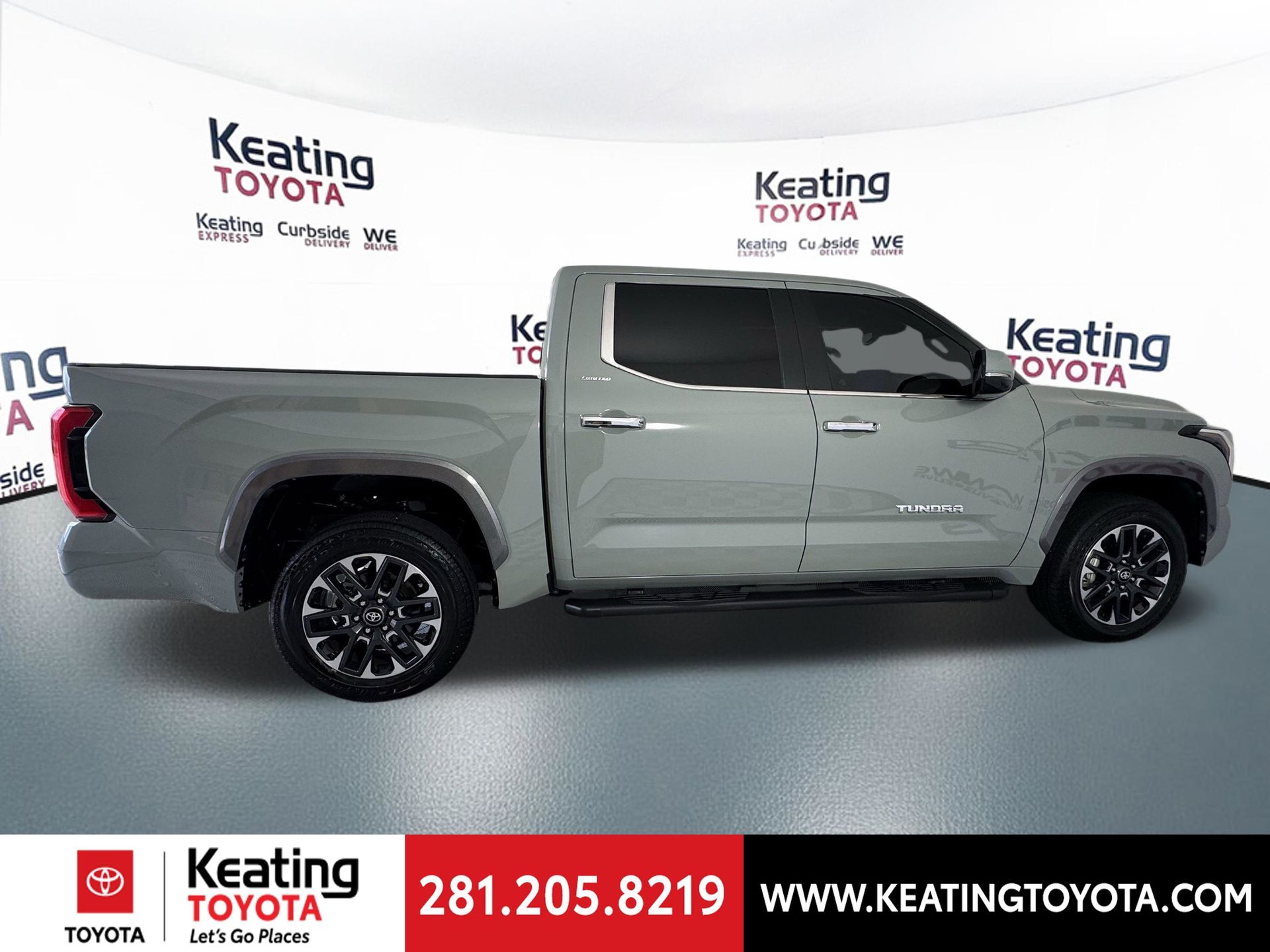 View vehicle photo 4