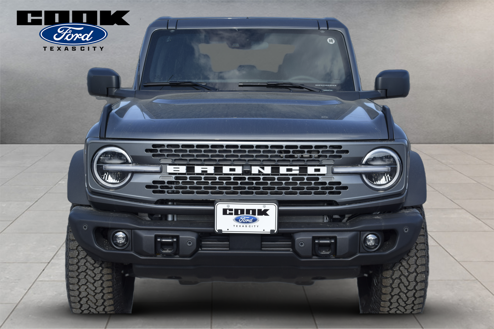 2026 Ford Bronco Badlands Gray at Cook Ford