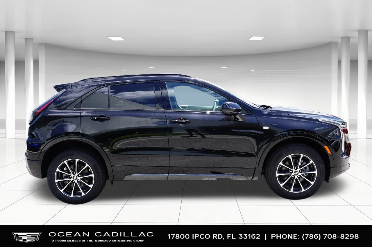 2024 Cadillac XT4 Sport 6