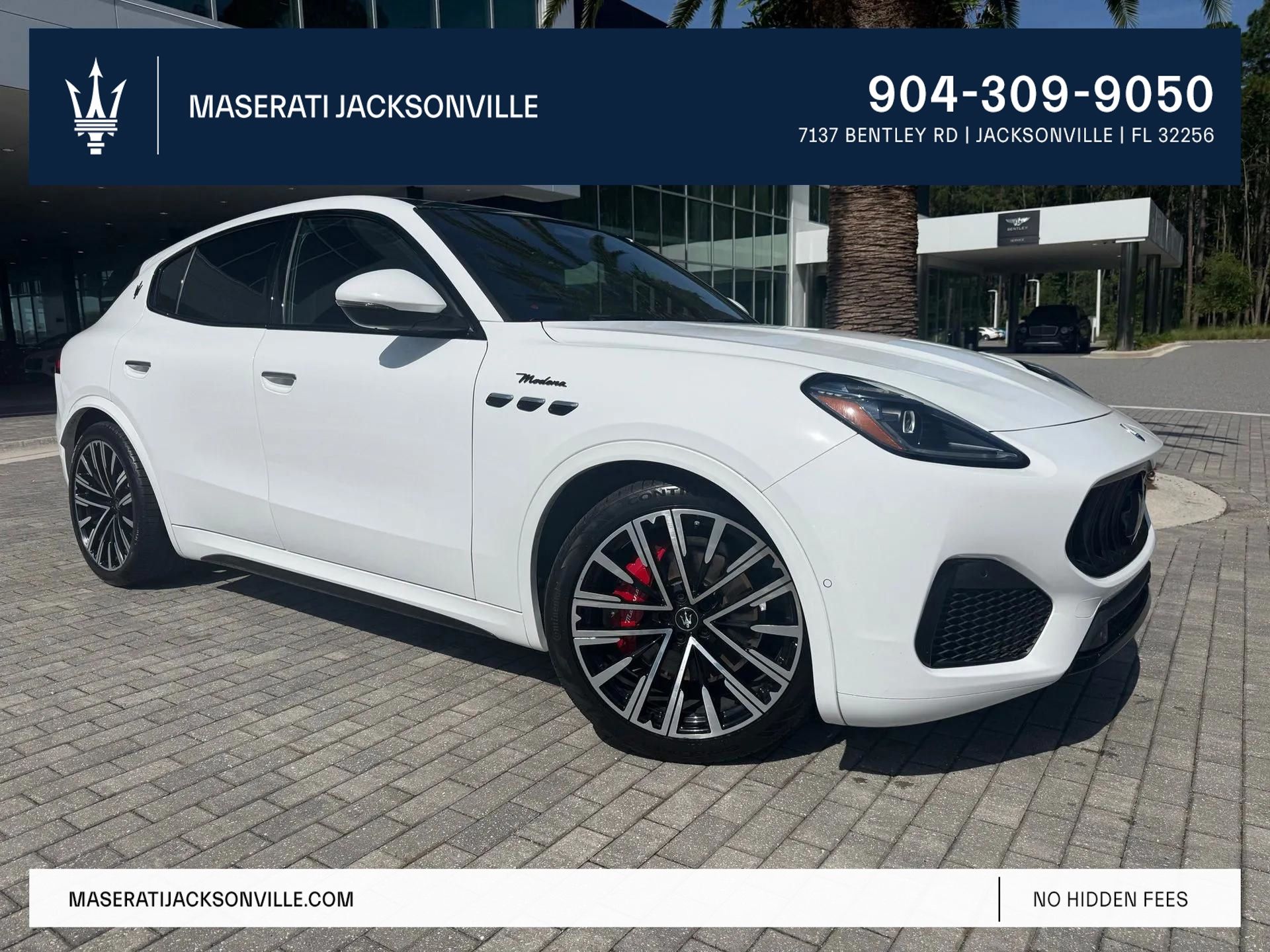 Bianco 2023 Maserati Grecale SUV / Crossover All-Wheel Drive 8-Speed Automatic