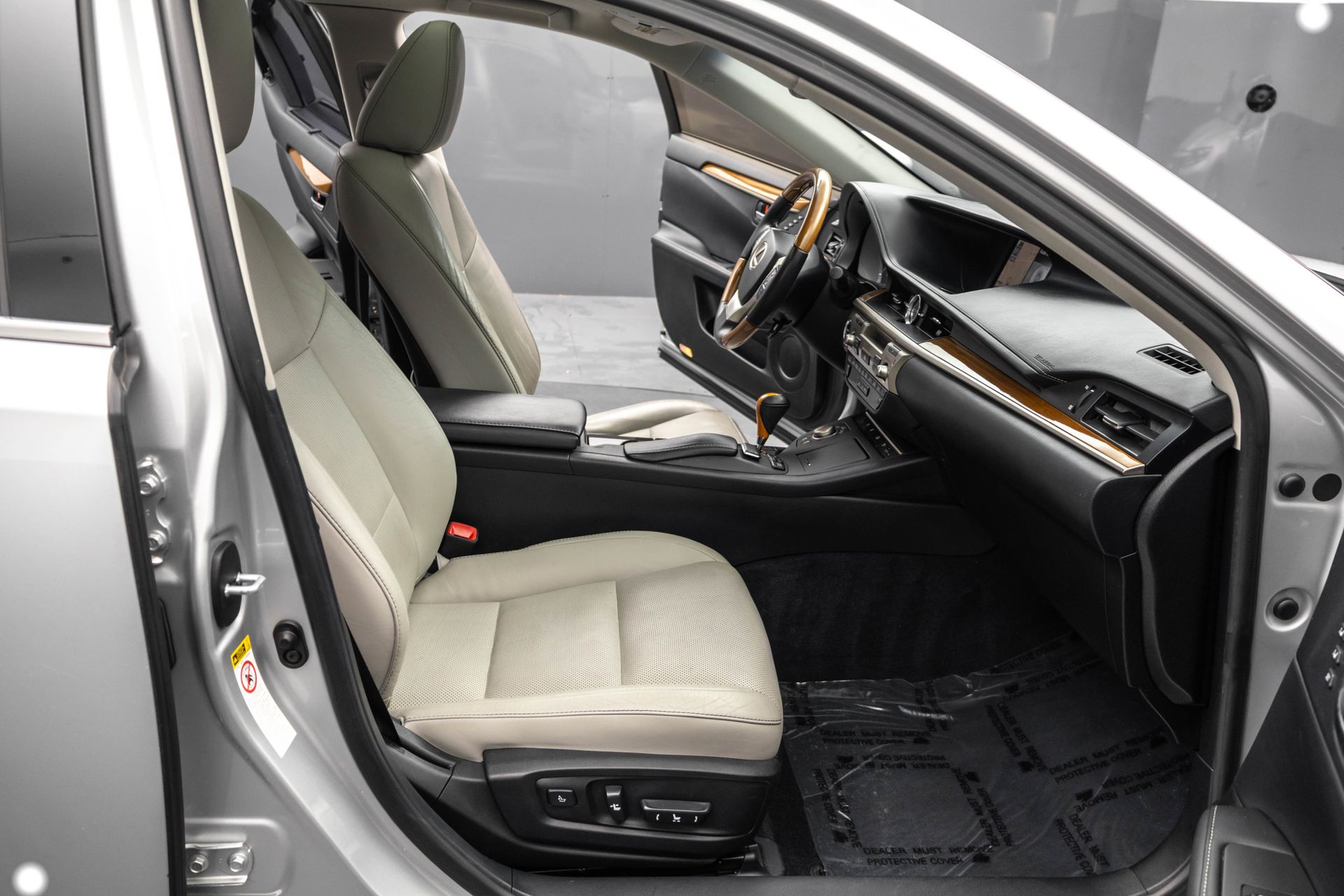 2014 LEXUS ES - Image 37