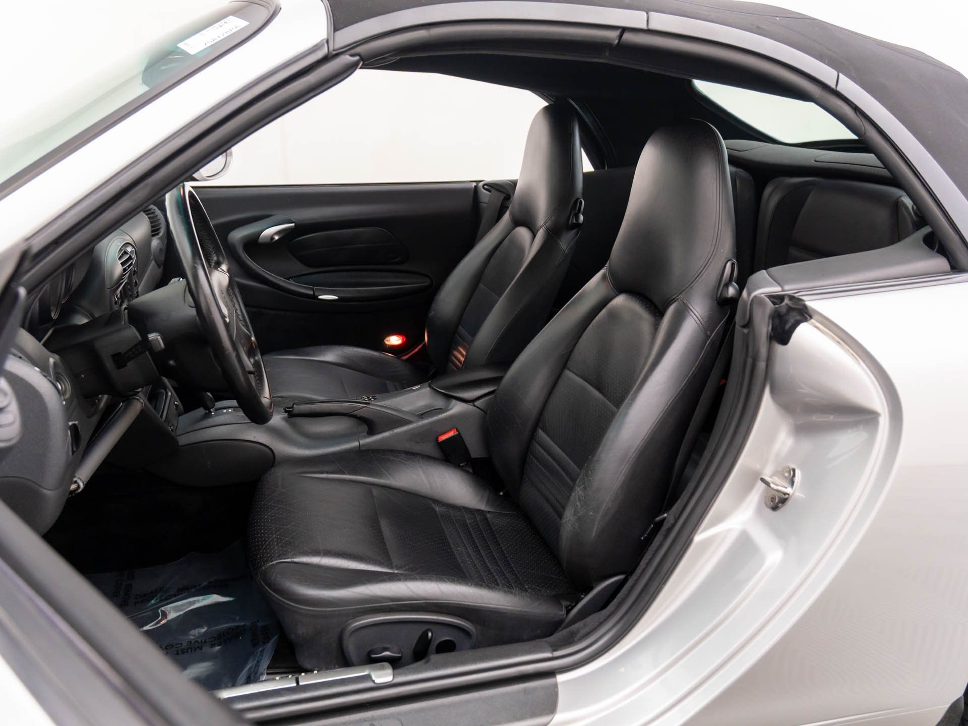 1999 Porsche 911 Carrera 4 photo