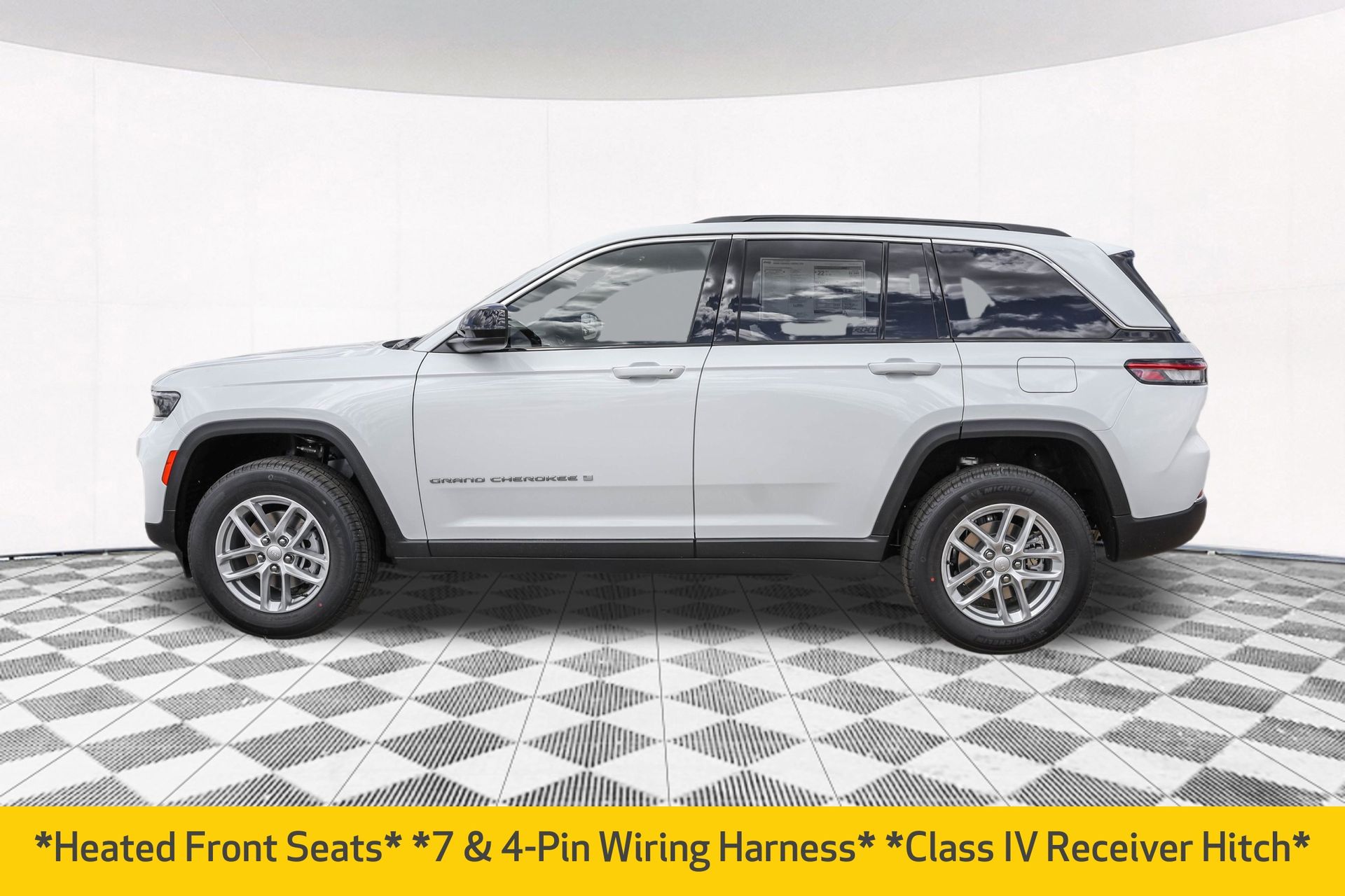 2025 JEEP GRAND CHEROKEE - Image 13