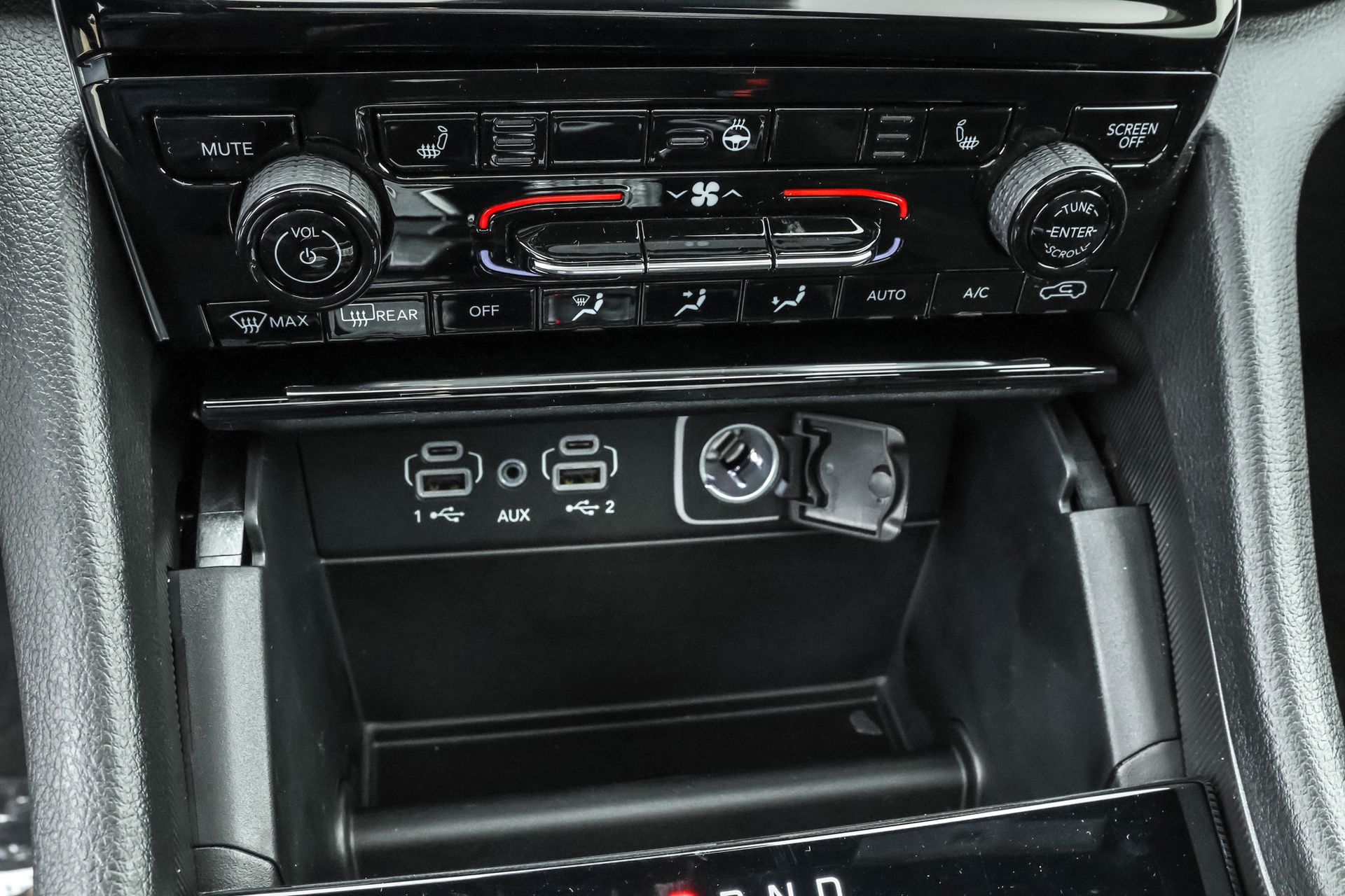 2025 JEEP GRAND CHEROKEE - Image 31