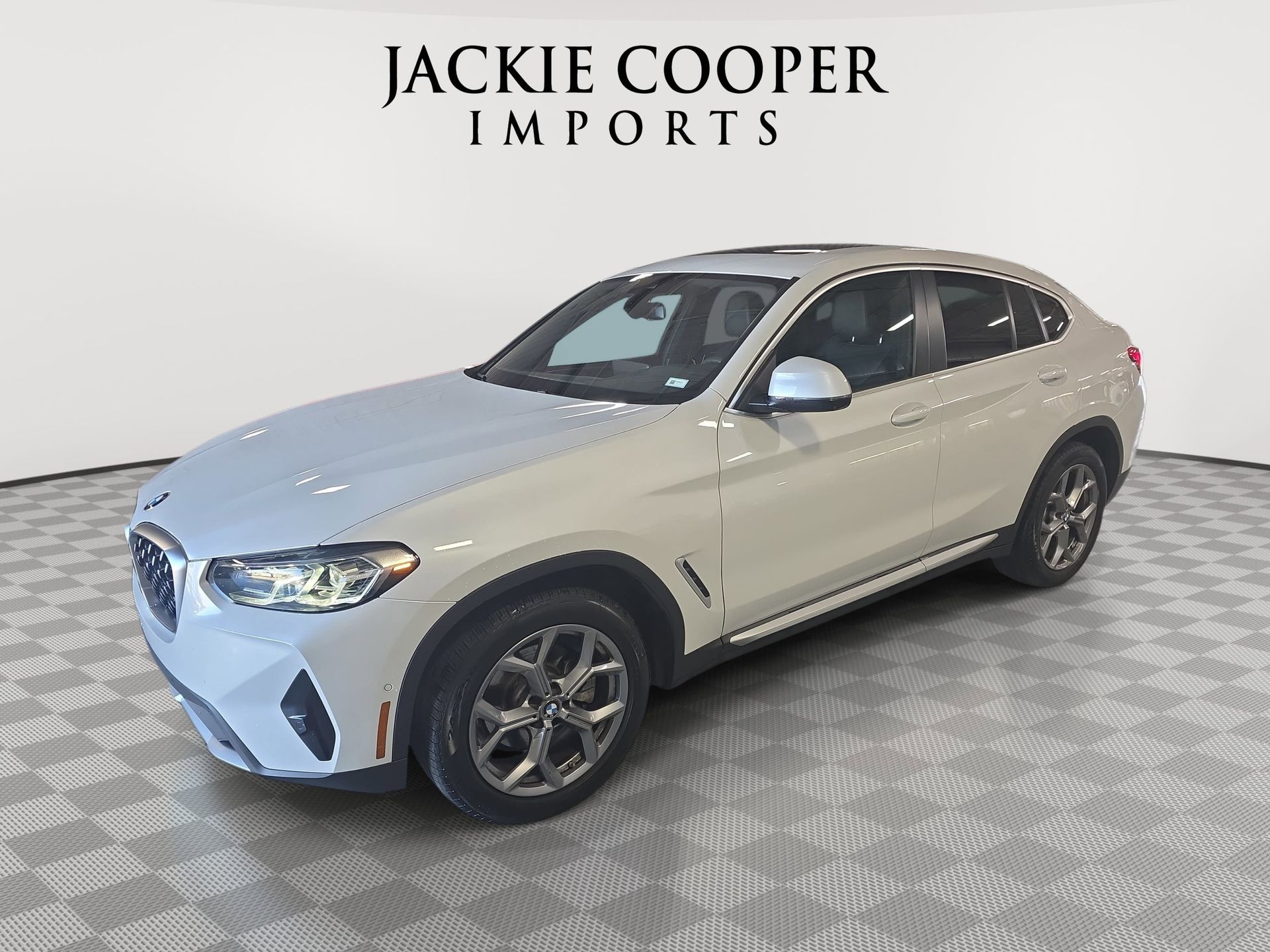 2024 BMW X4 xDrive30i AWD