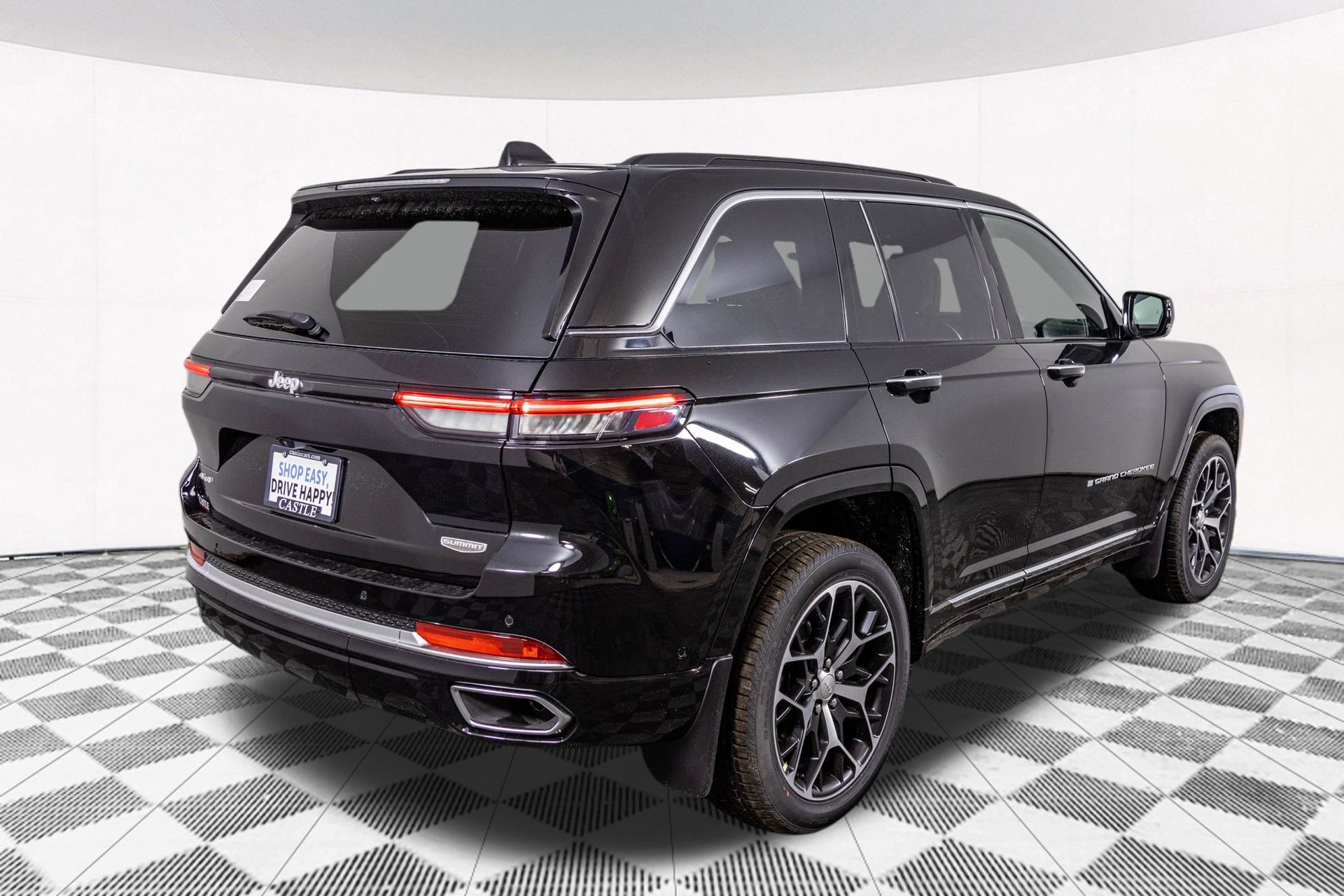 2025 JEEP GRAND CHEROKEE - Image 9