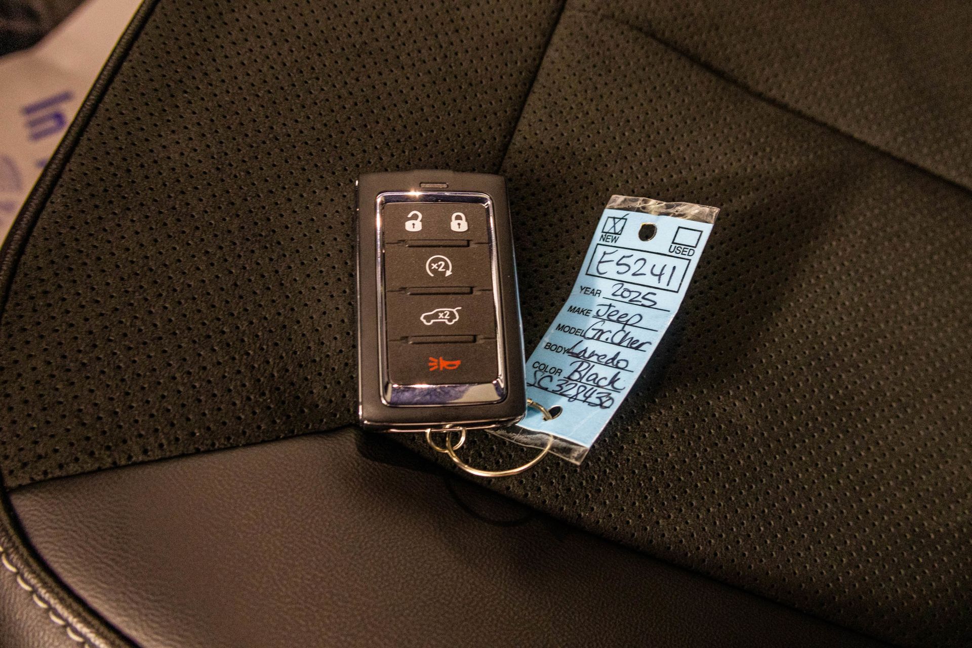 2025 JEEP GRAND CHEROKEE - Image 44