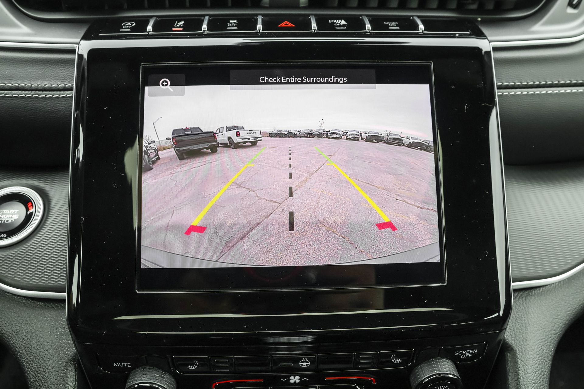 2025 JEEP GRAND CHEROKEE - Image 19