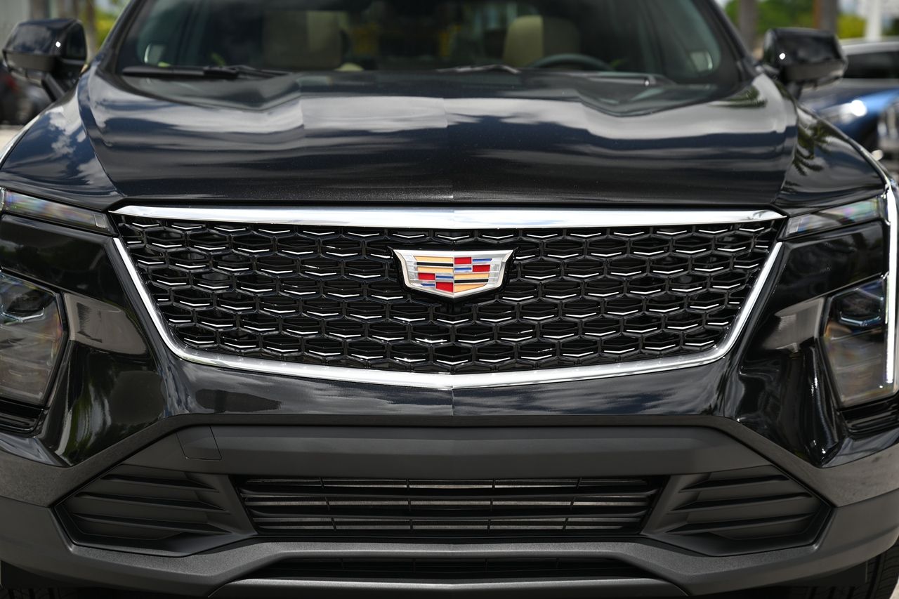 2024 Cadillac XT4 Luxury 9