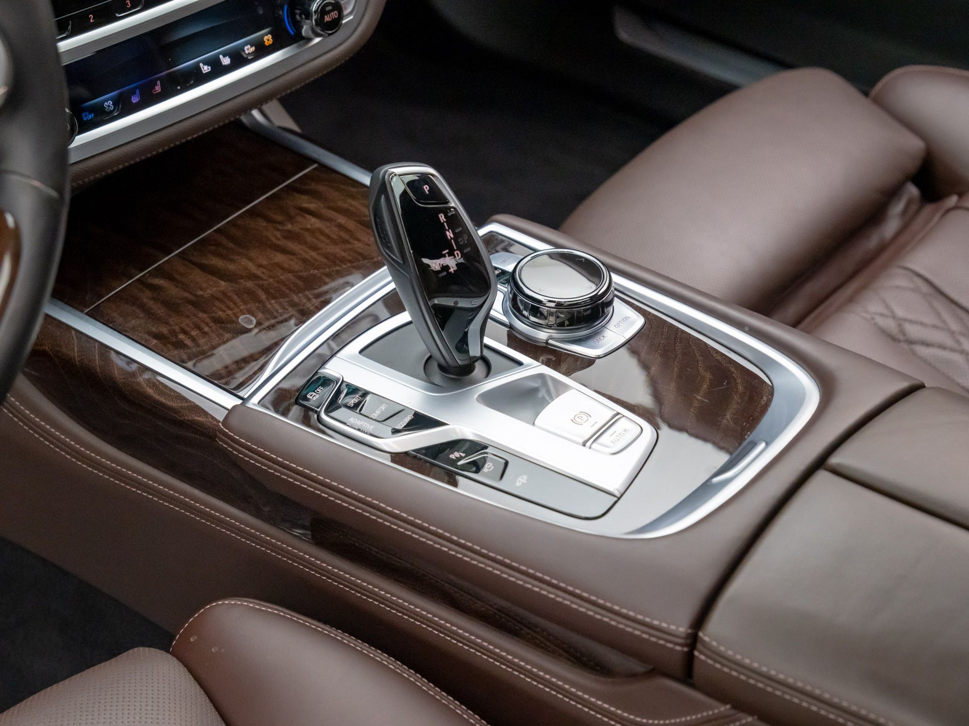 2022 BMW 7-Series 750i xDrive photo