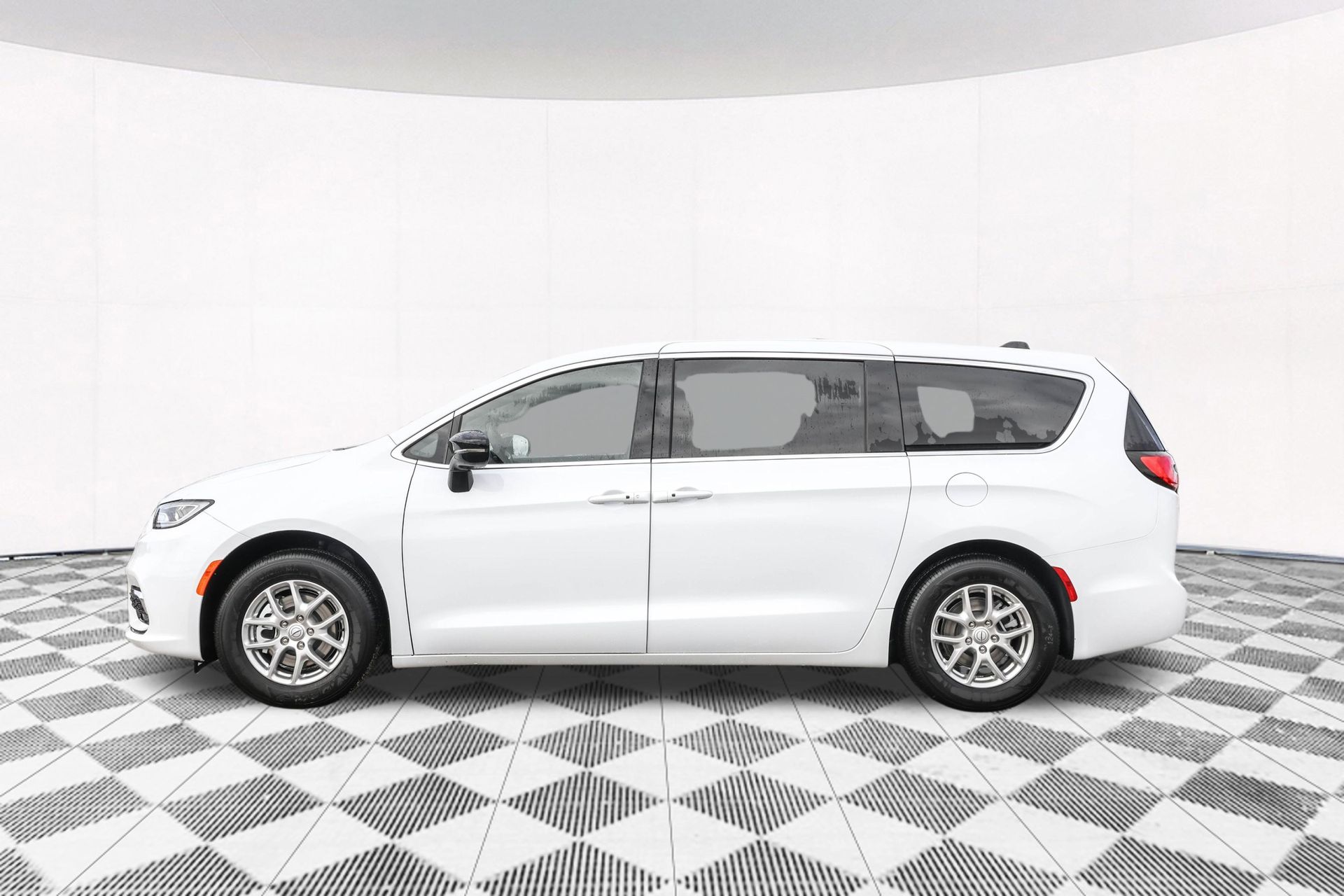 2026 CHRYSLER PACIFICA - Image 6