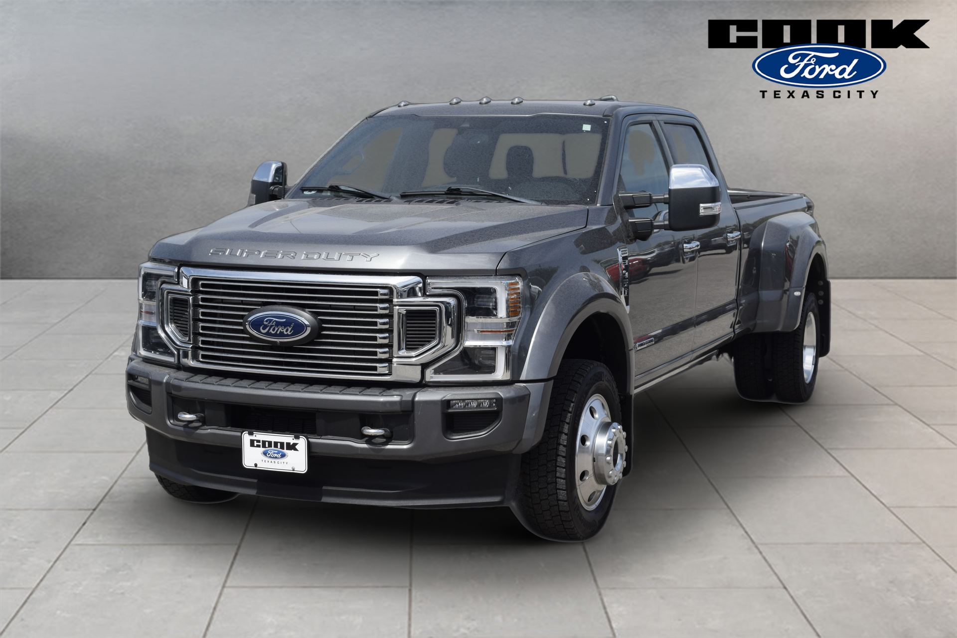  2022 Ford F-450 Super Duty Platinum Crew Cab LB DRW 4WD   