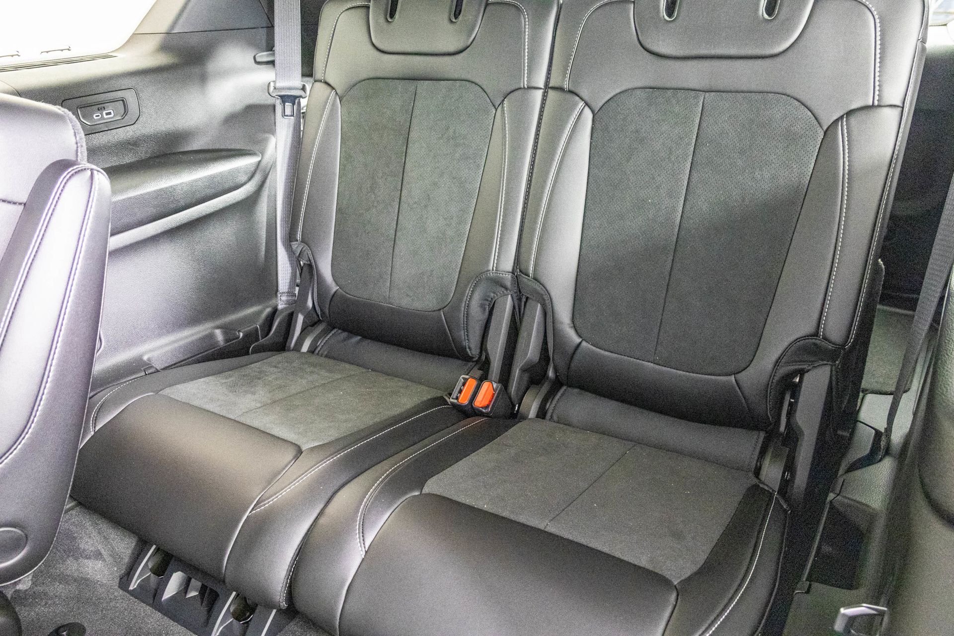 2025 JEEP GRAND CHEROKEE L - Image 31