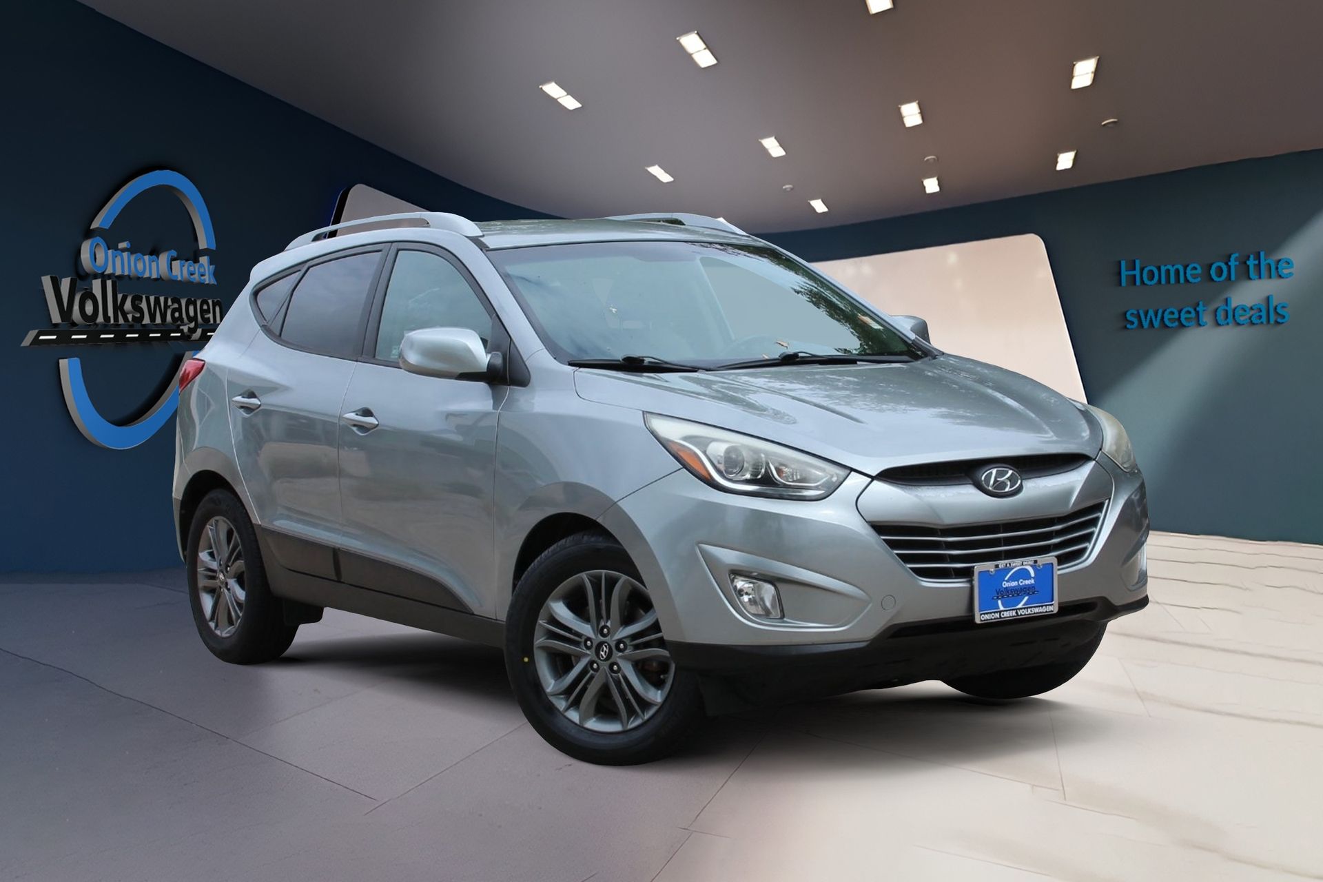 Graphite Gray Metallic 2015 Hyundai Tucson SE FWD SUV / Crossover Front-Wheel Drive 6-Speed Automatic Overdrive